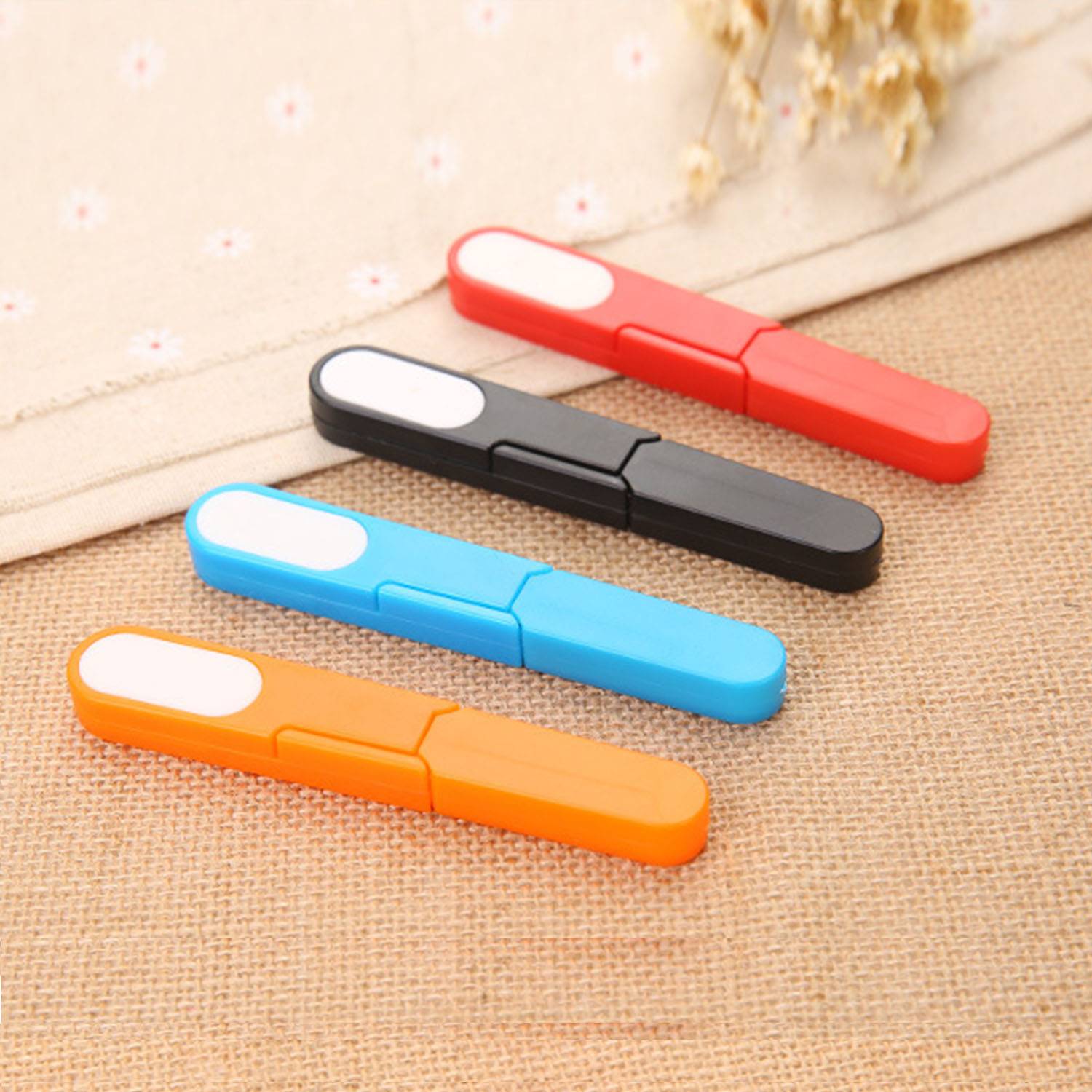 Colored Cap Safety Scissors 7
