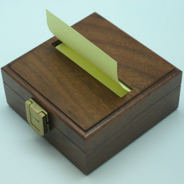 Pop-up Post-it Solid Wood Dispenser 1