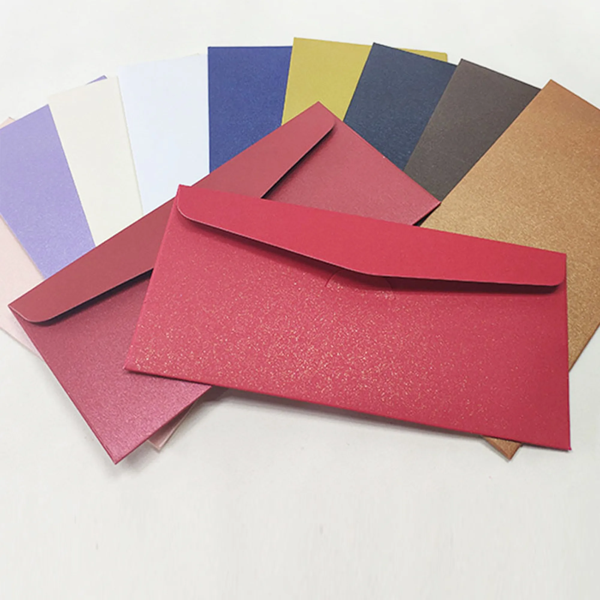 Custom Pearl Paper Envelope with Gold Foil Logo 3