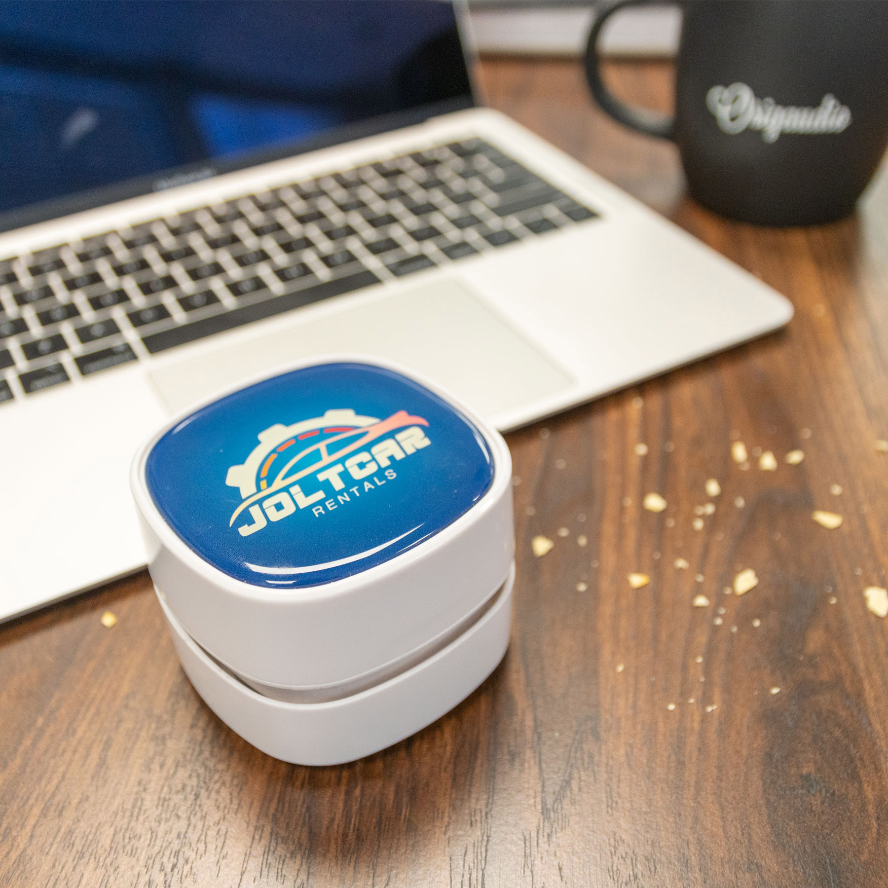 Crumbee Desktop Vacuum 3