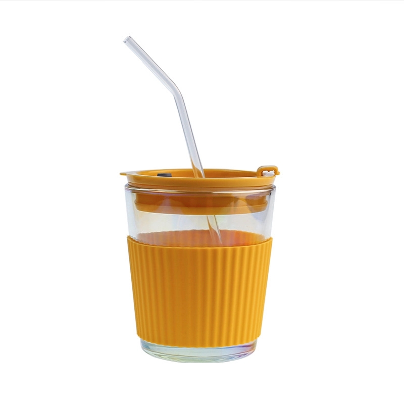Glass Tumblers with Lids and Straws 4