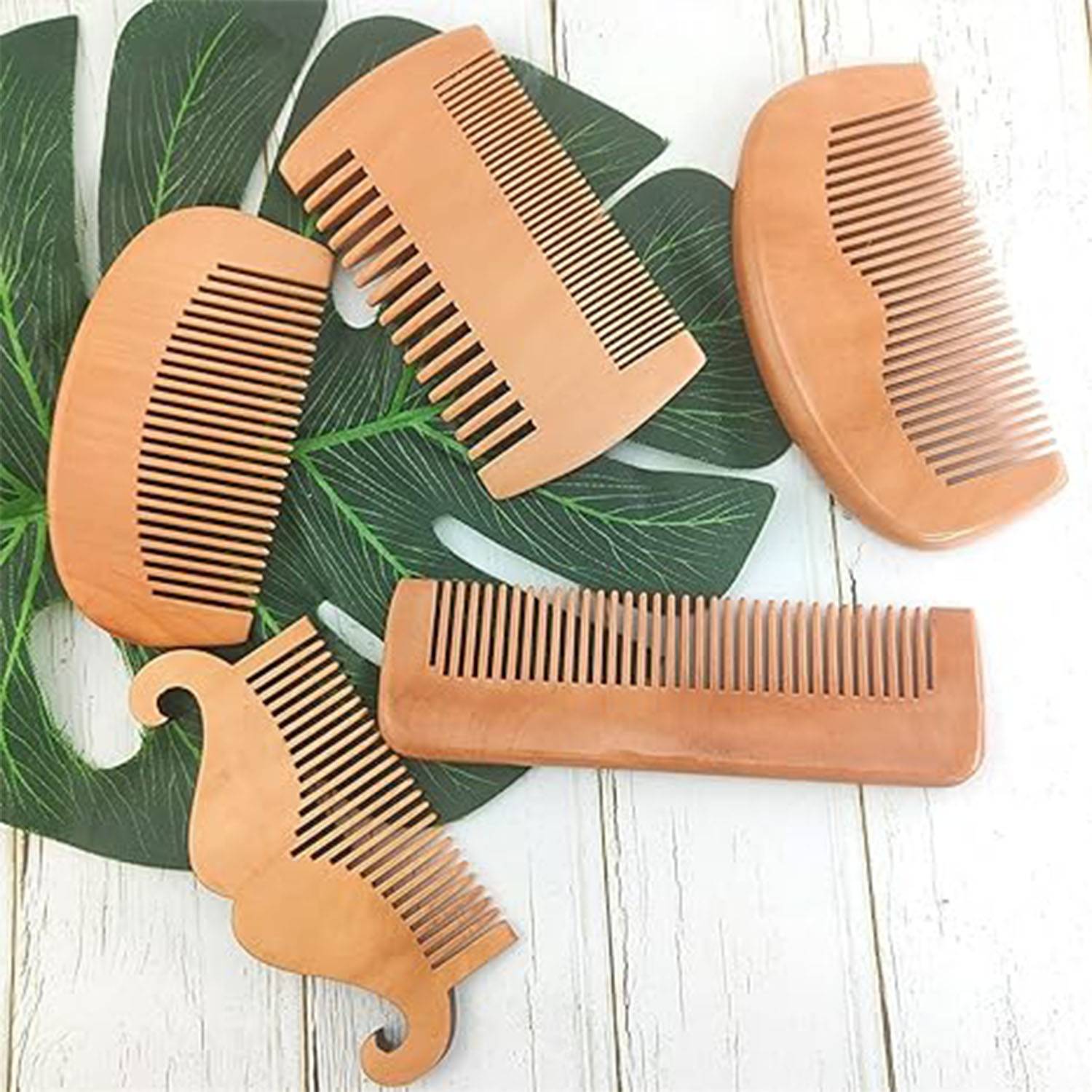Fish-shaped Wood Comb 3