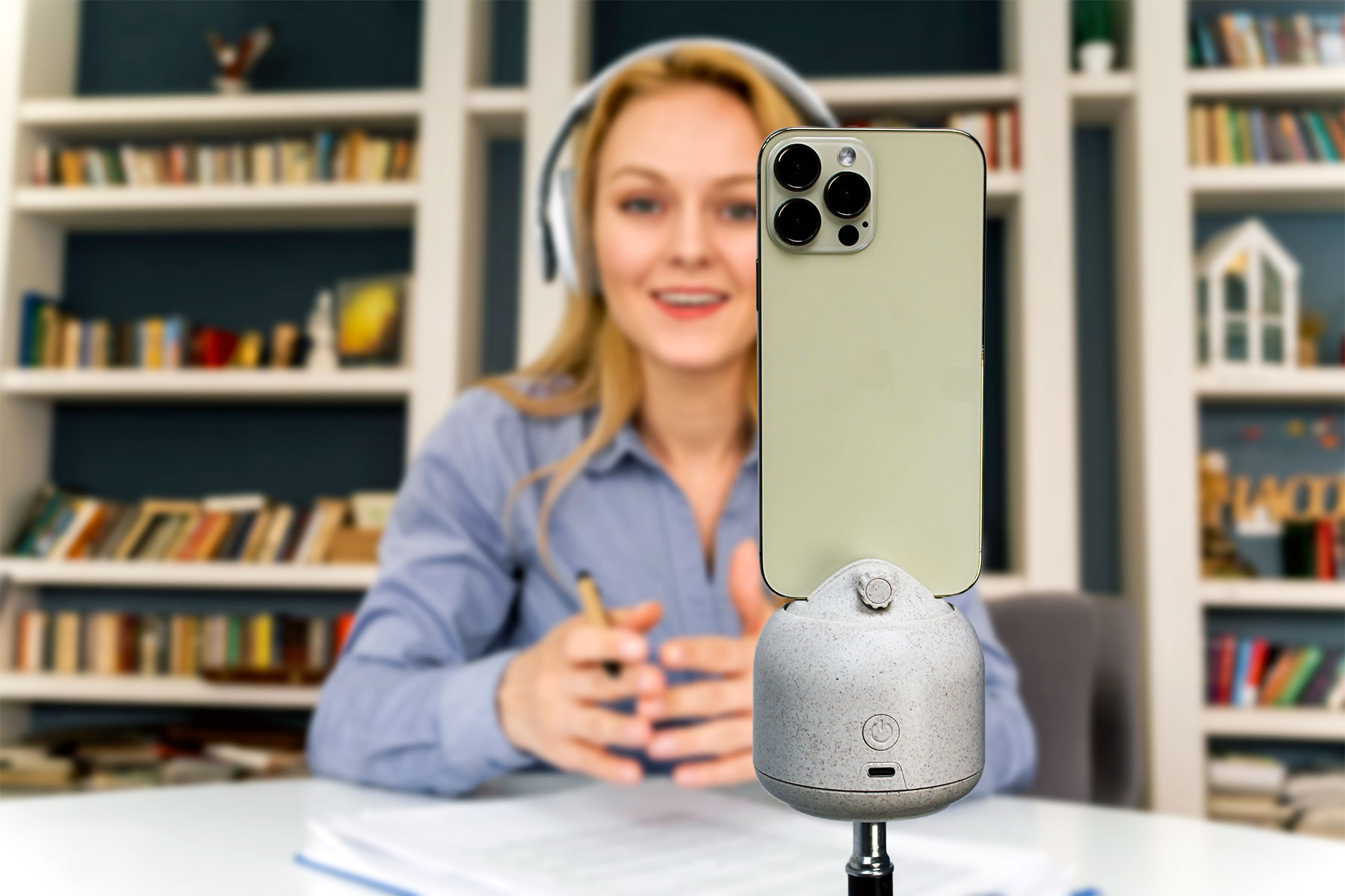 360° Motion Tracking Selfie Holder 4