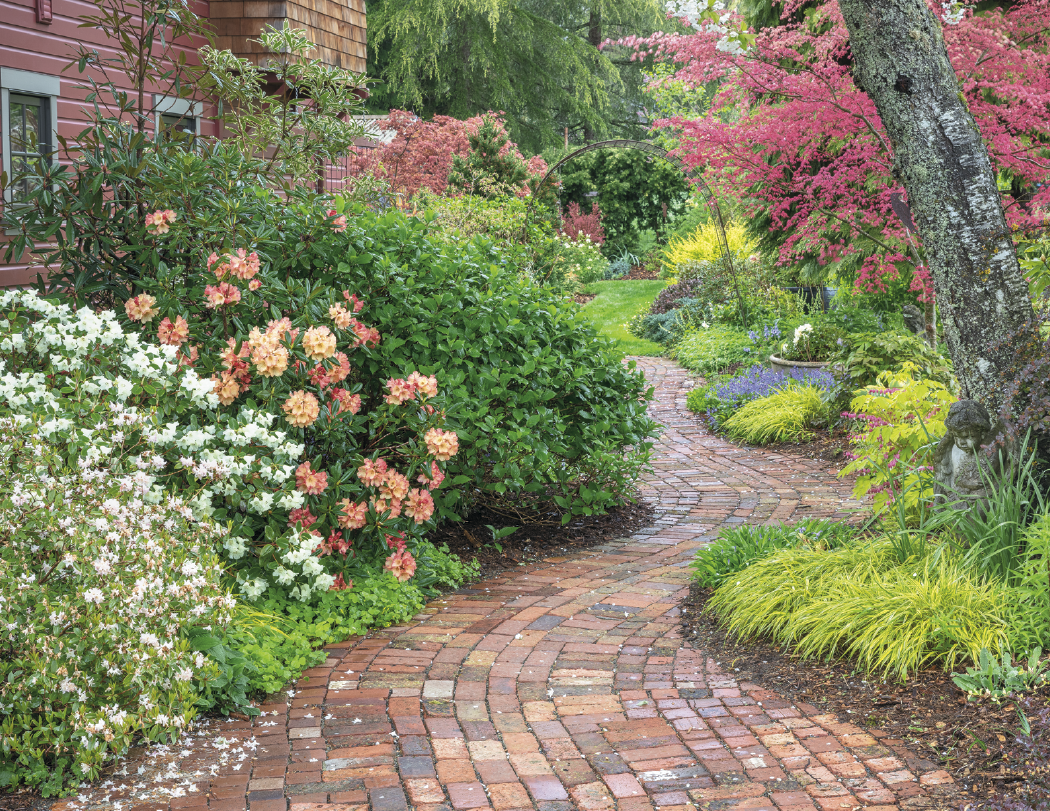 Good Value™ Garden Walk - Stapled Calendar 53