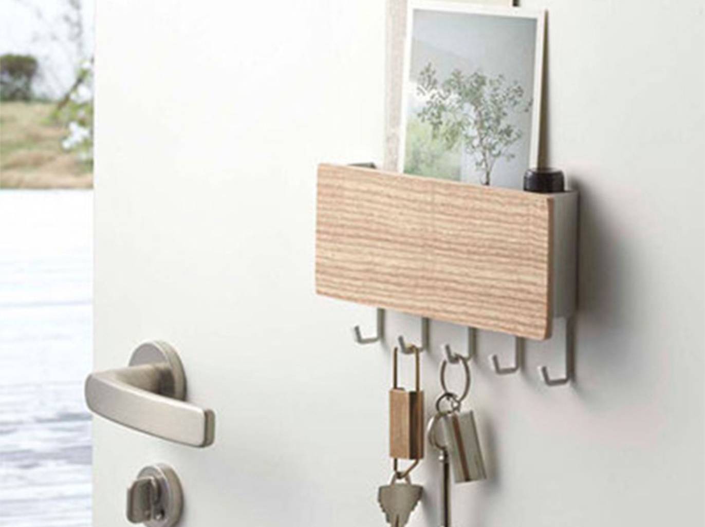 Wall mounted key holder 6