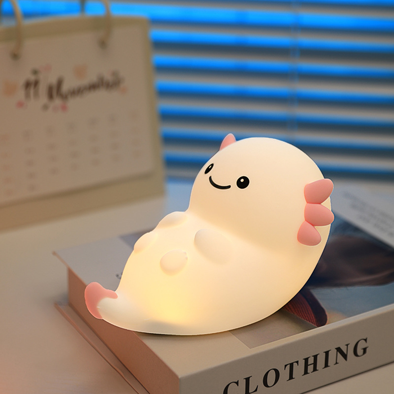 Portable Soft Kawaii silicone Newt Night Light 2