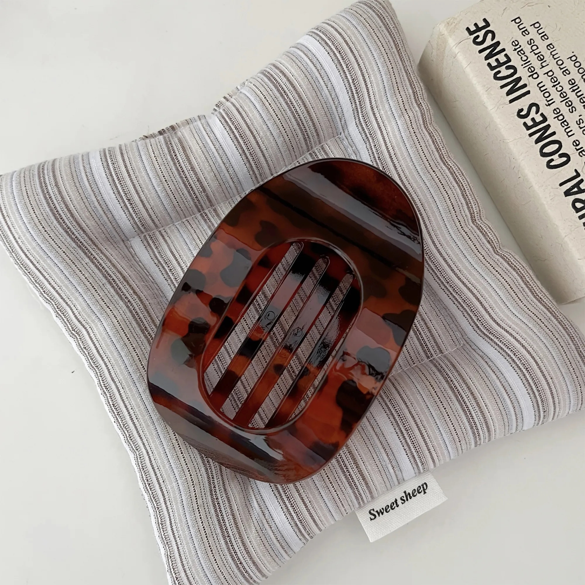 Anti-Slip Hair Clip 3