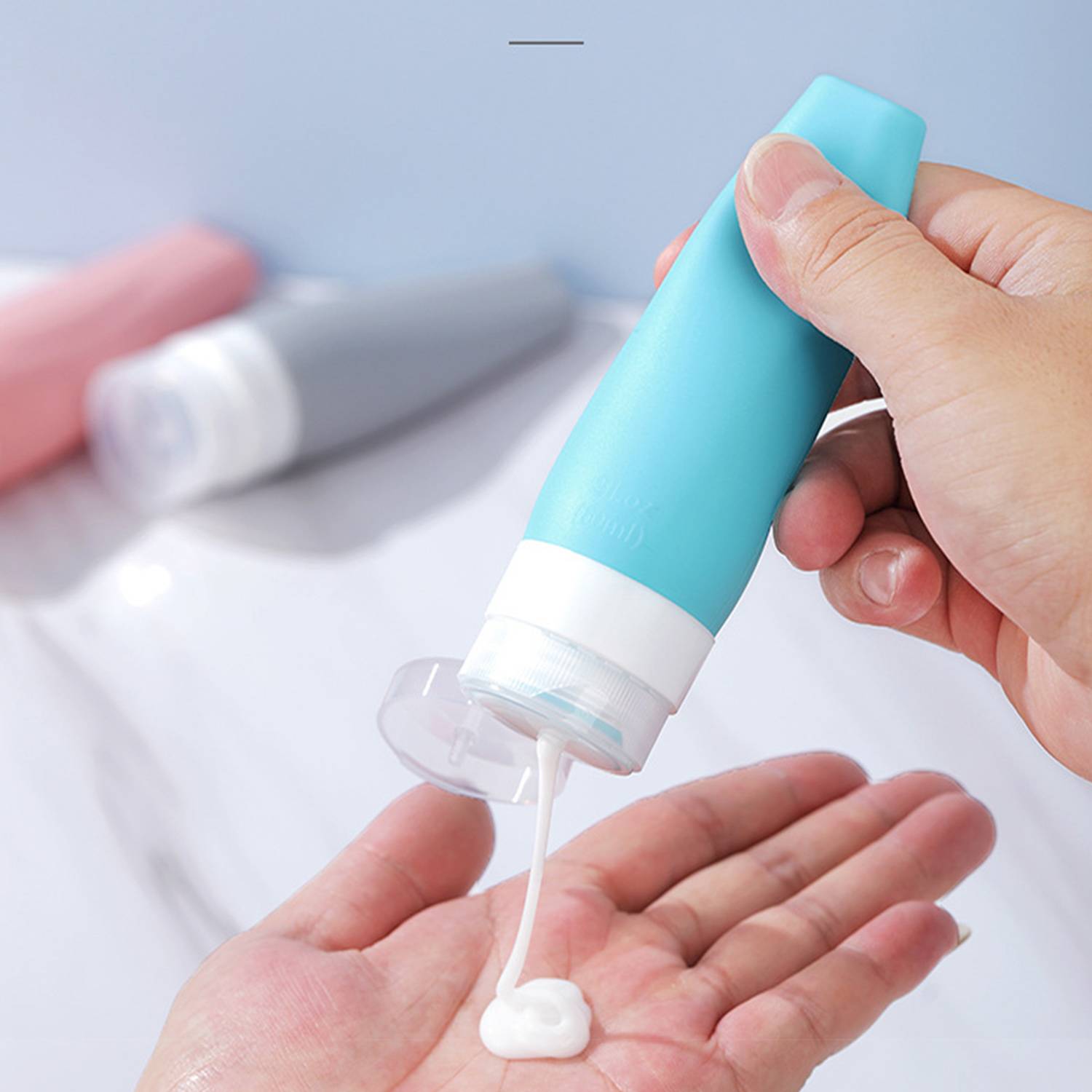QuickSqueeze Travel Dispenser 3