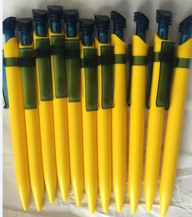 Plastic Retractable Classical Ball Pen 1