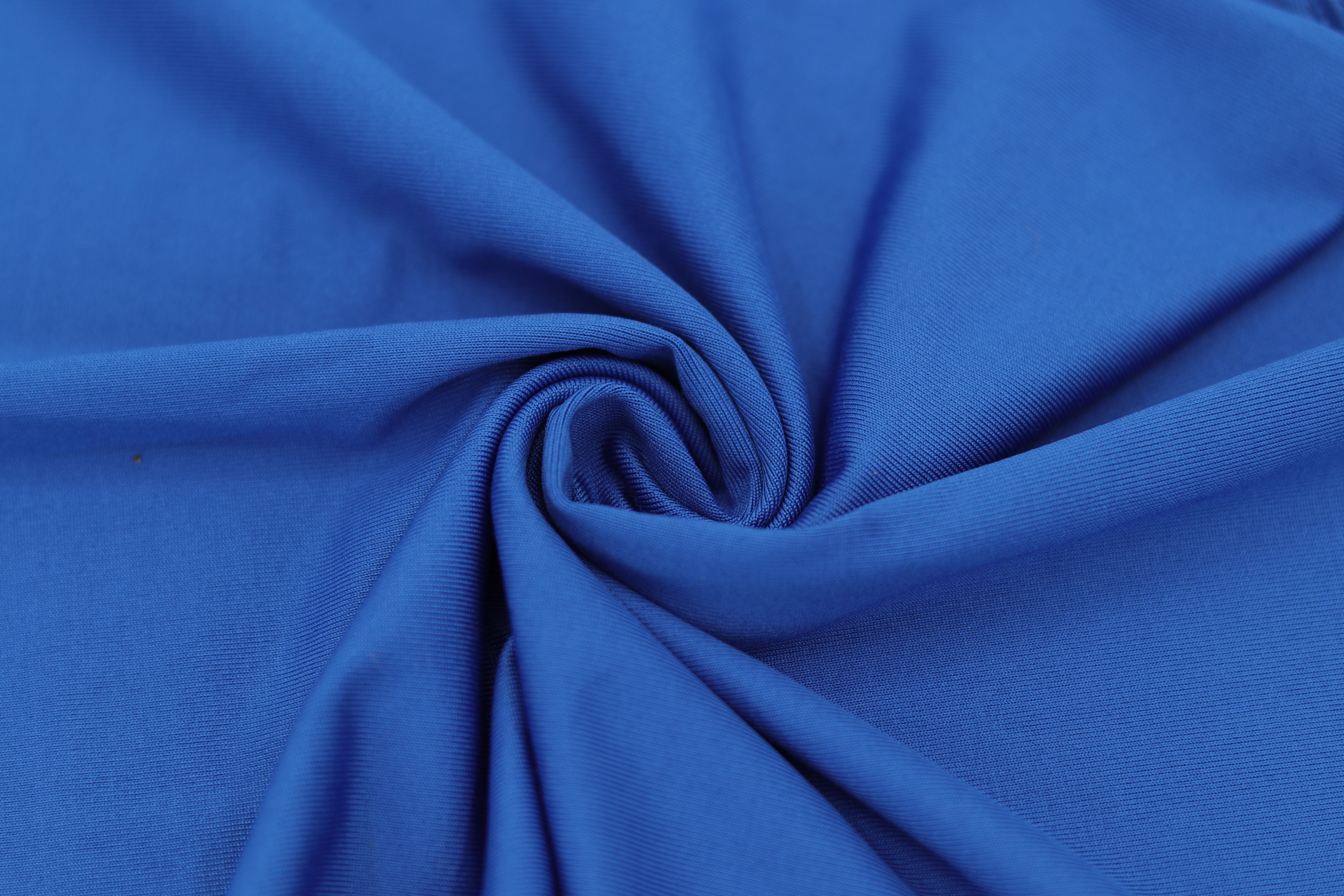 Multi scar neck gaiter