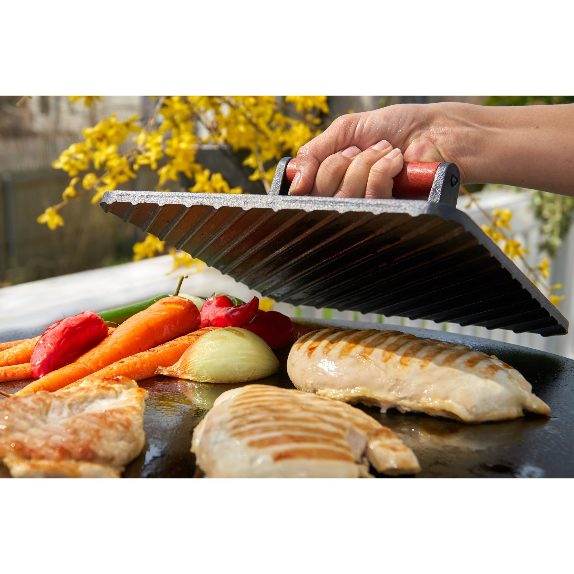 Cuisinart Outdoors™ XL Cast Iron Griddle Press 15
