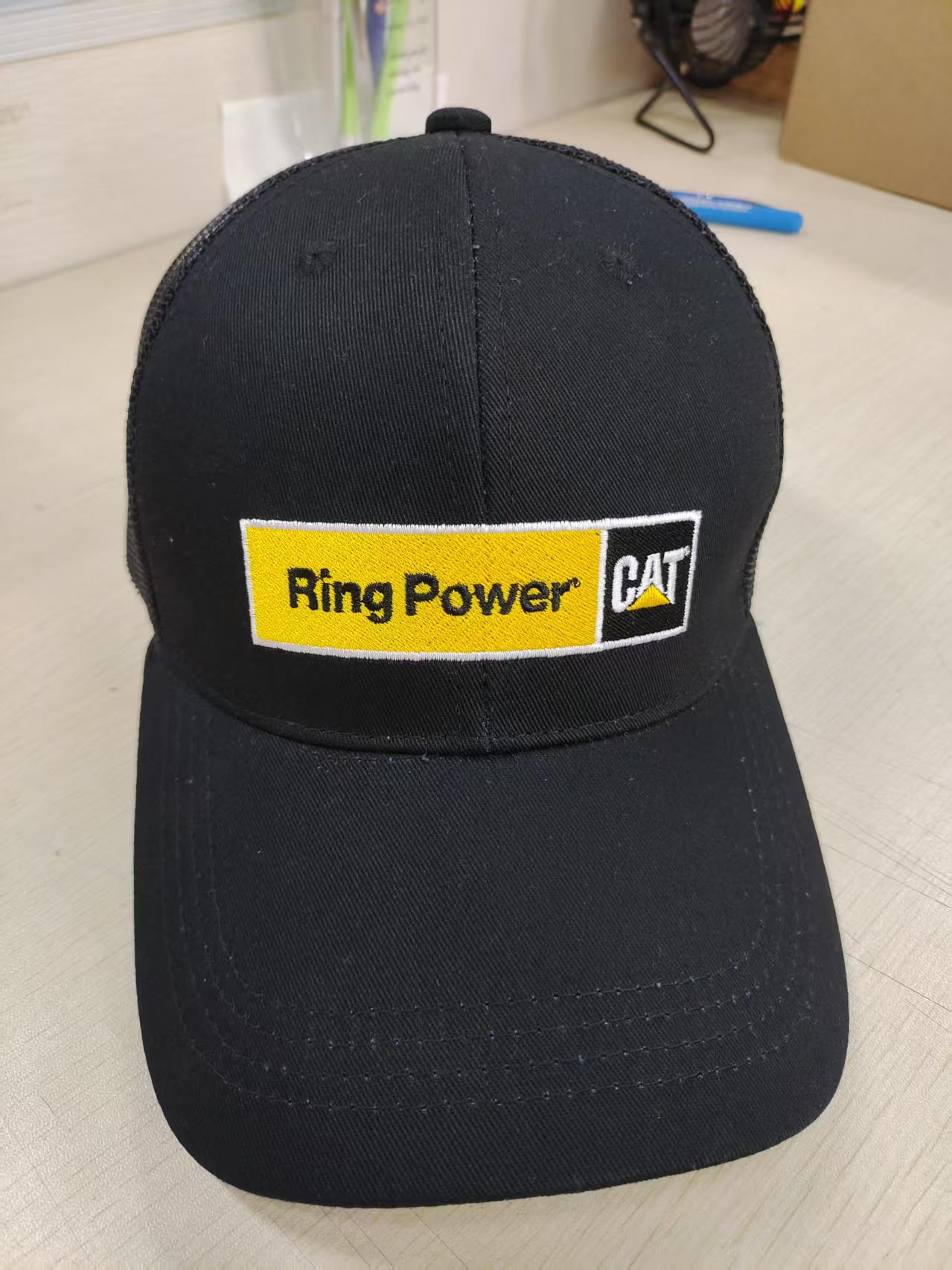 Plastic buckle baseball cap with mesh 4