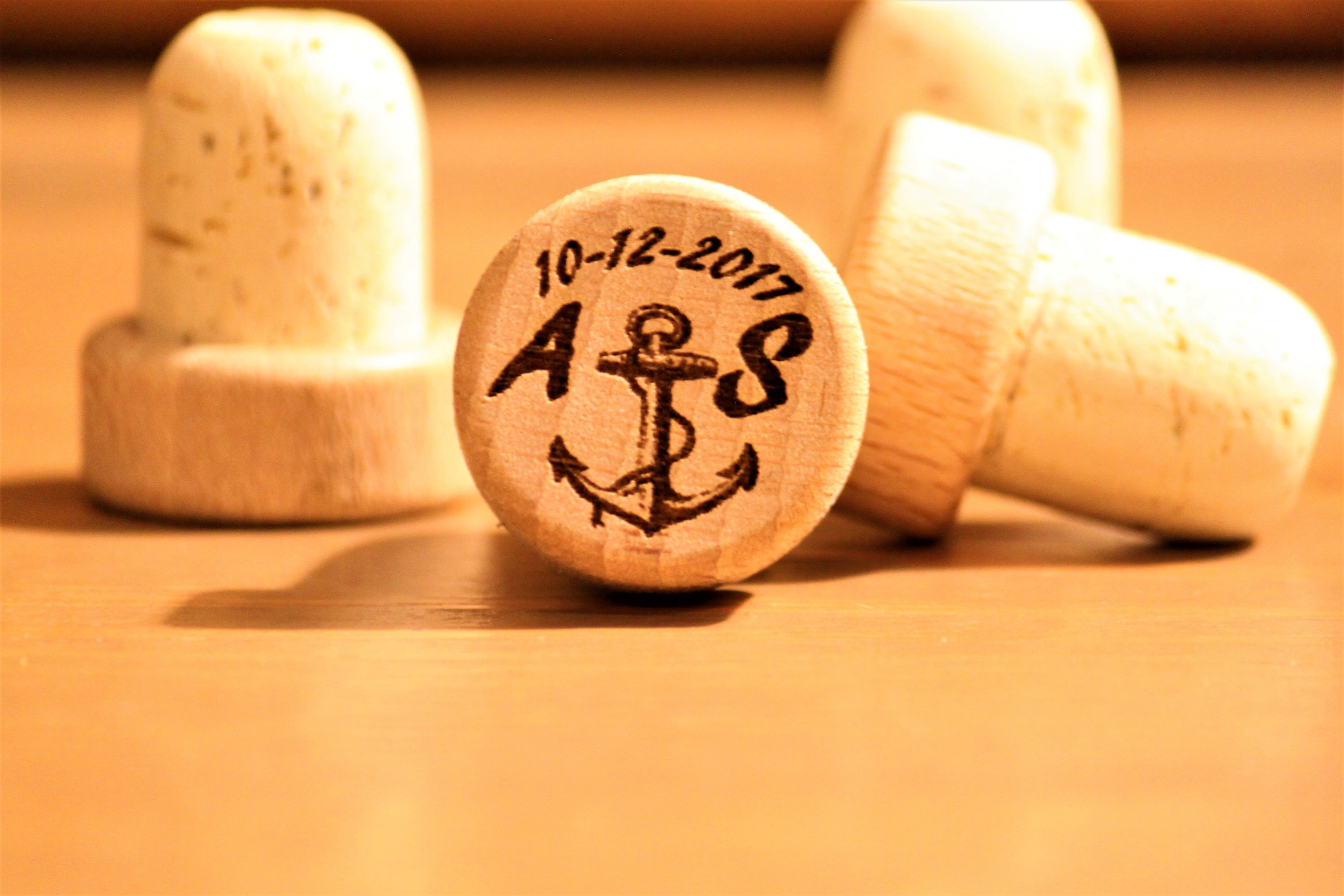 Classic Cork Wine Bottle Stopper 2