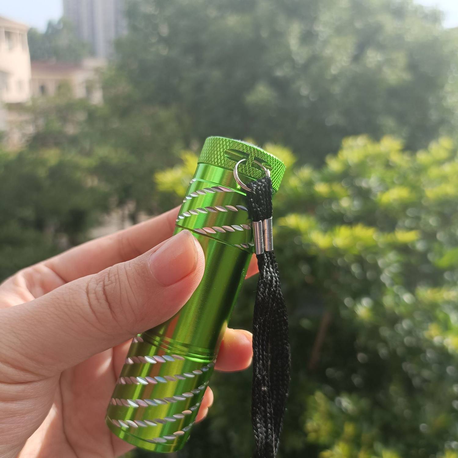 Mini Water Resistant Aluminum Alloy LED Flashlight 1