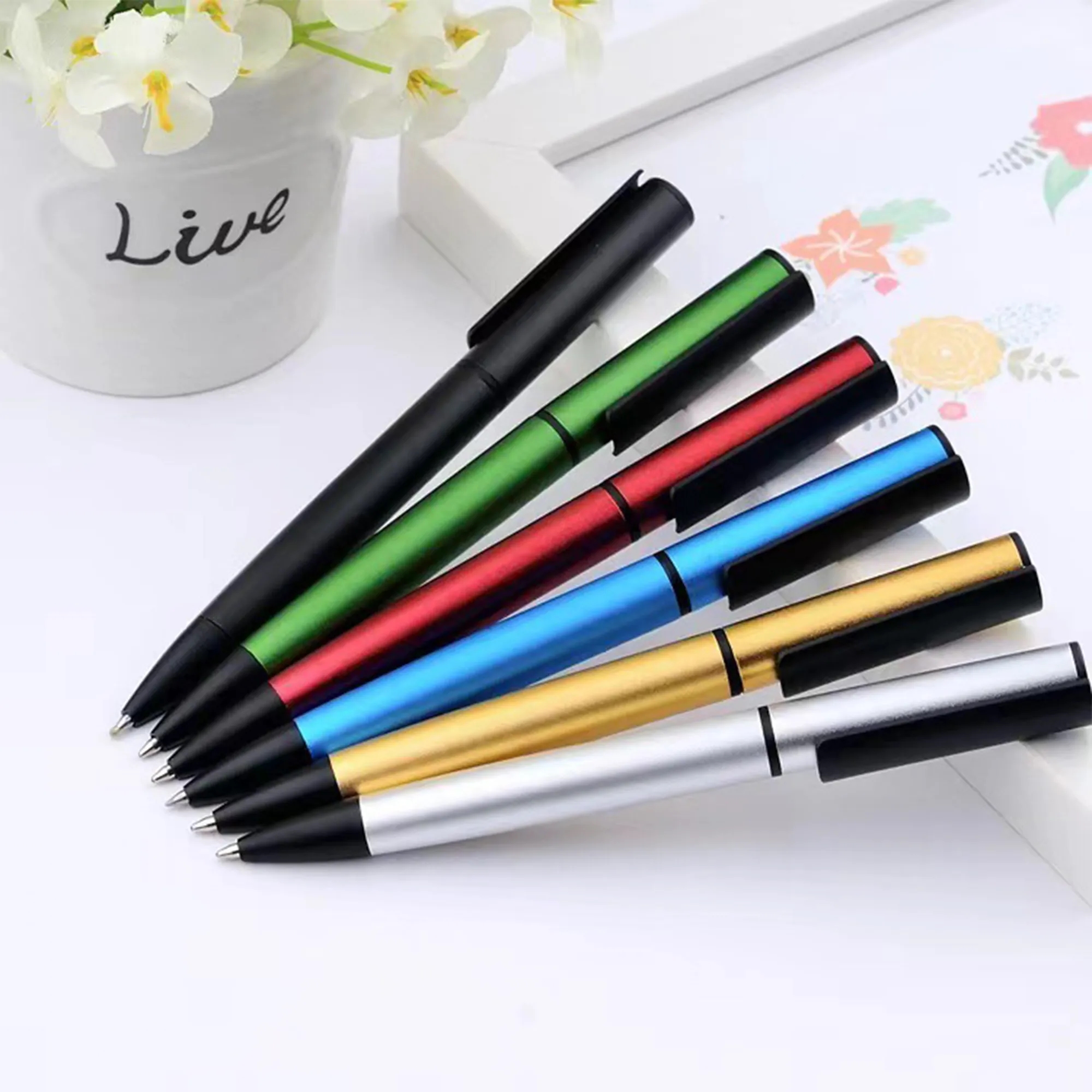 Sleek Metal Twist Pens 4