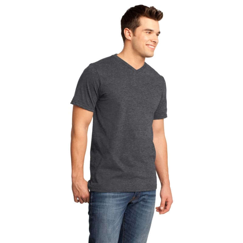 District Very Important Tee V-Neck. 14