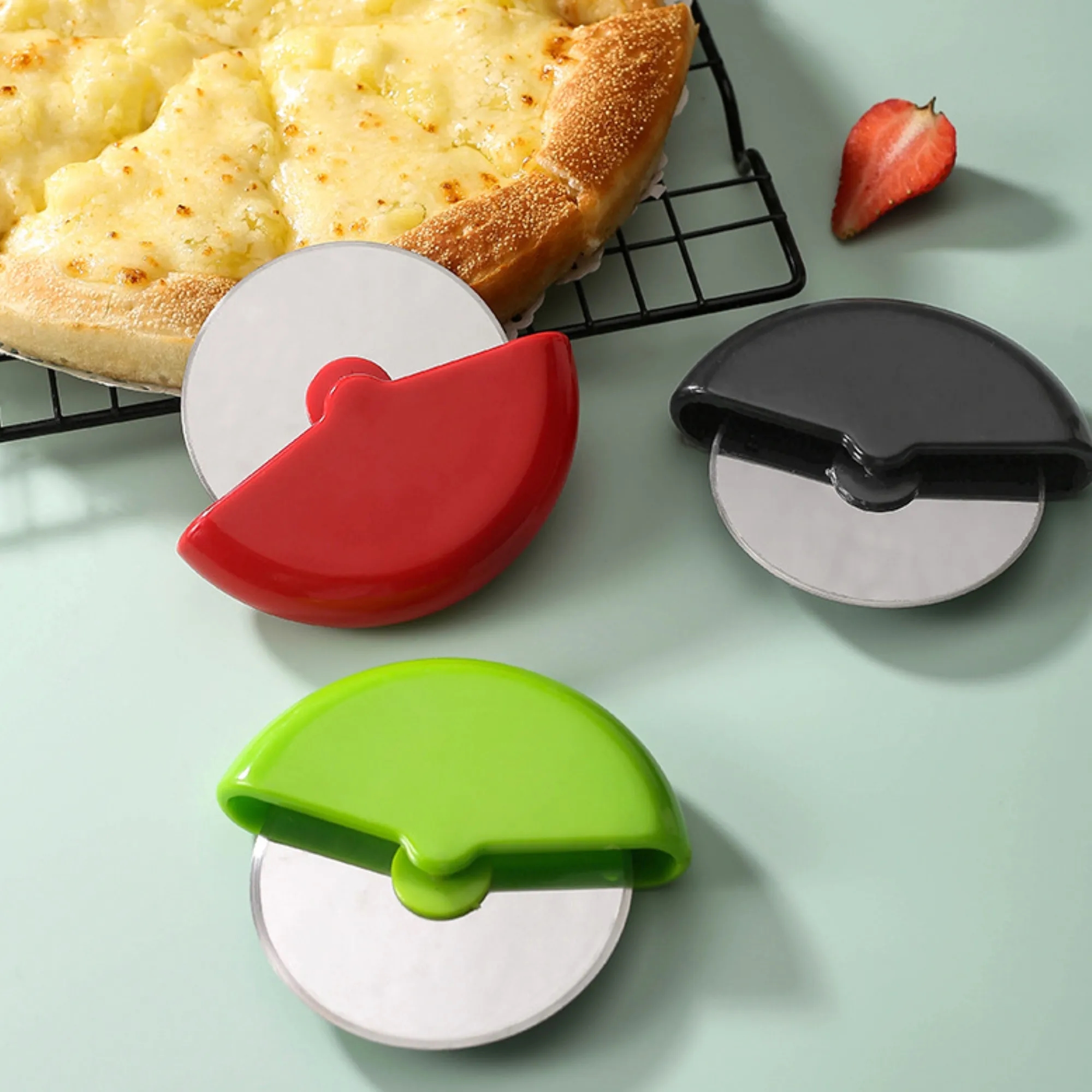Pizza Cutter Wheel Slicer With Stainless Steel Blade 3