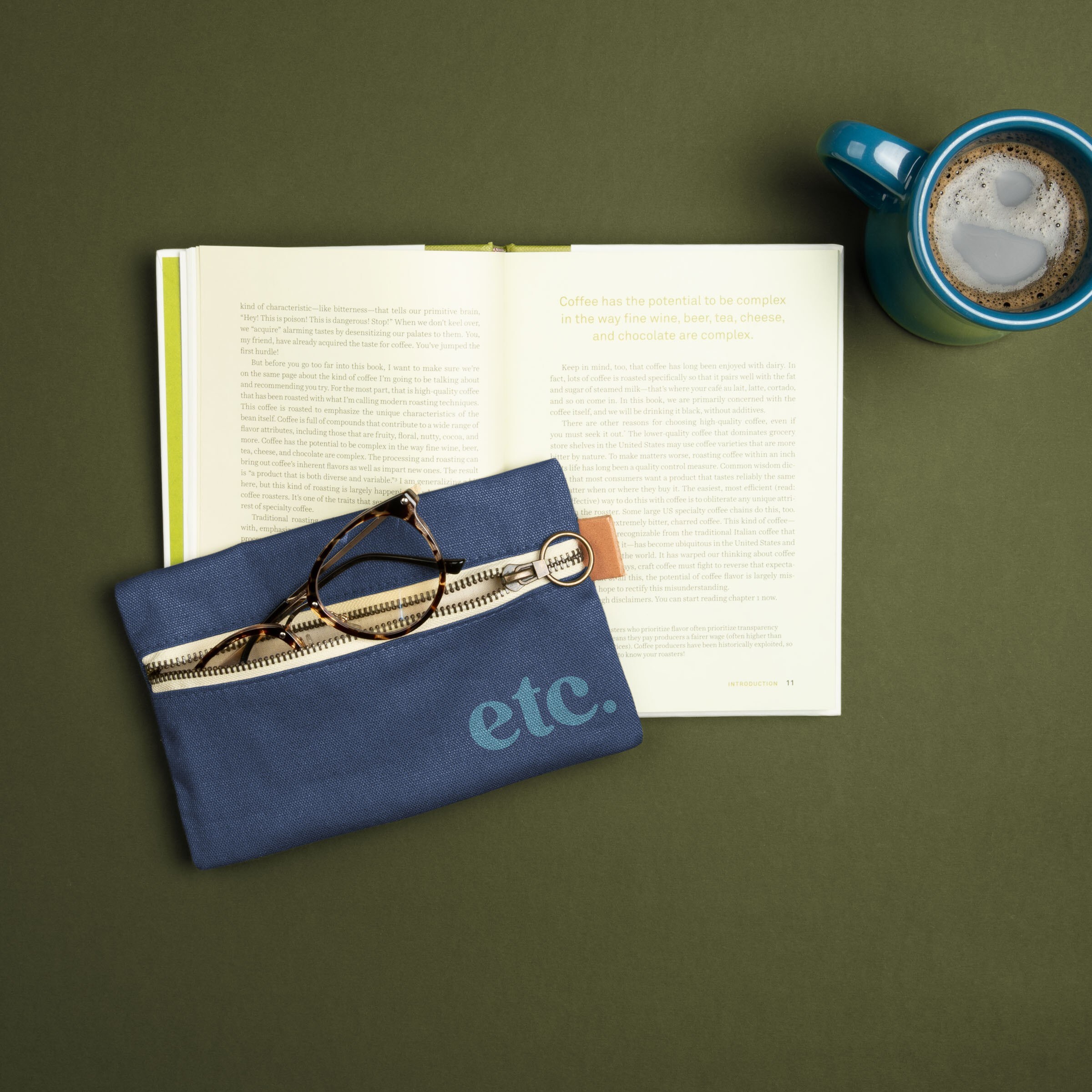 FRONT ZIPPER POUCH SMALL - COLORED CANVAS WITH LEATHER TAB