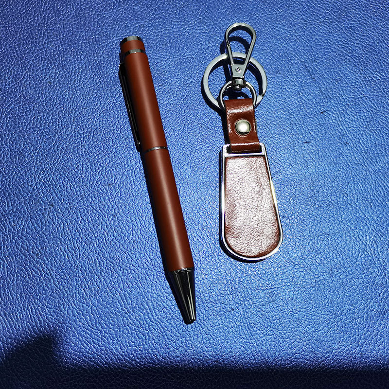 2-Piece Gift Set Metal Signature Pen and Key Chain 6