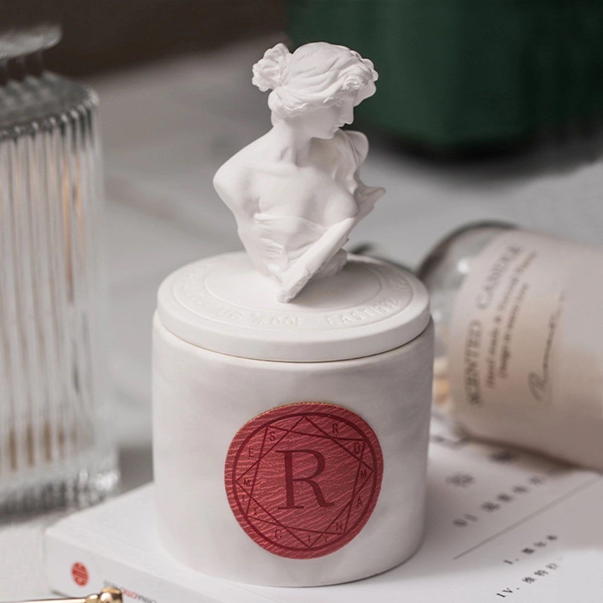 Statue Shape Scented Candle Gifts 4