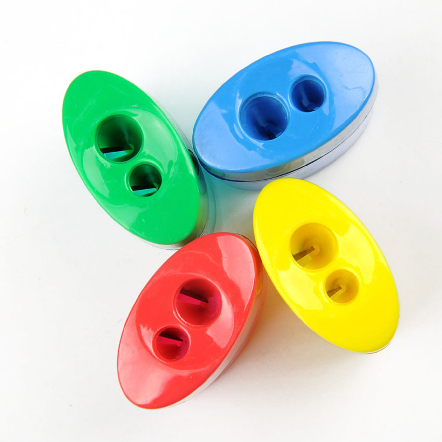 2 Holes Handheld Pencil Sharpener 2