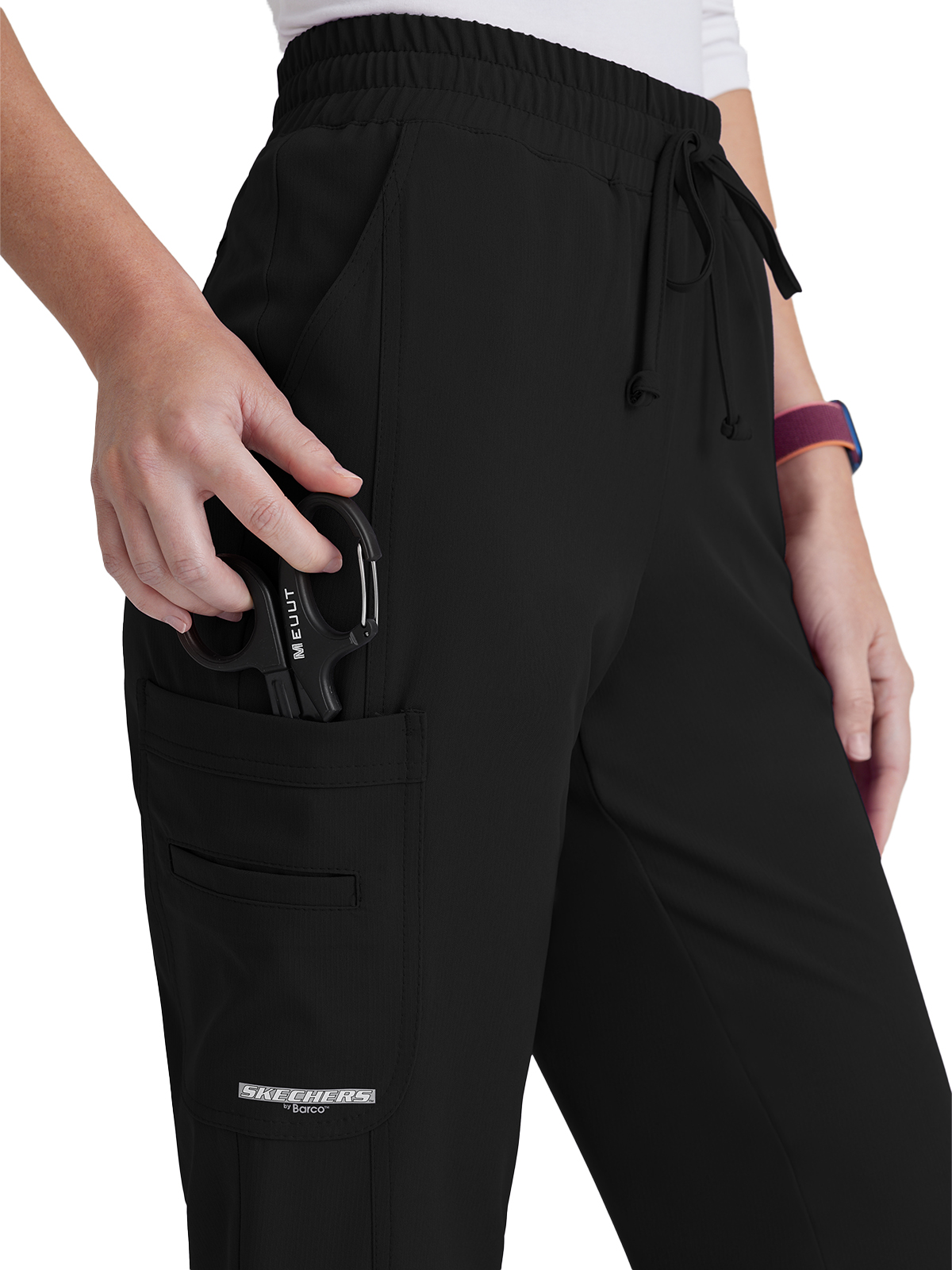 Skechers - Women's Six-Pocket Tapered Leg Gamma Scrub Pant 43