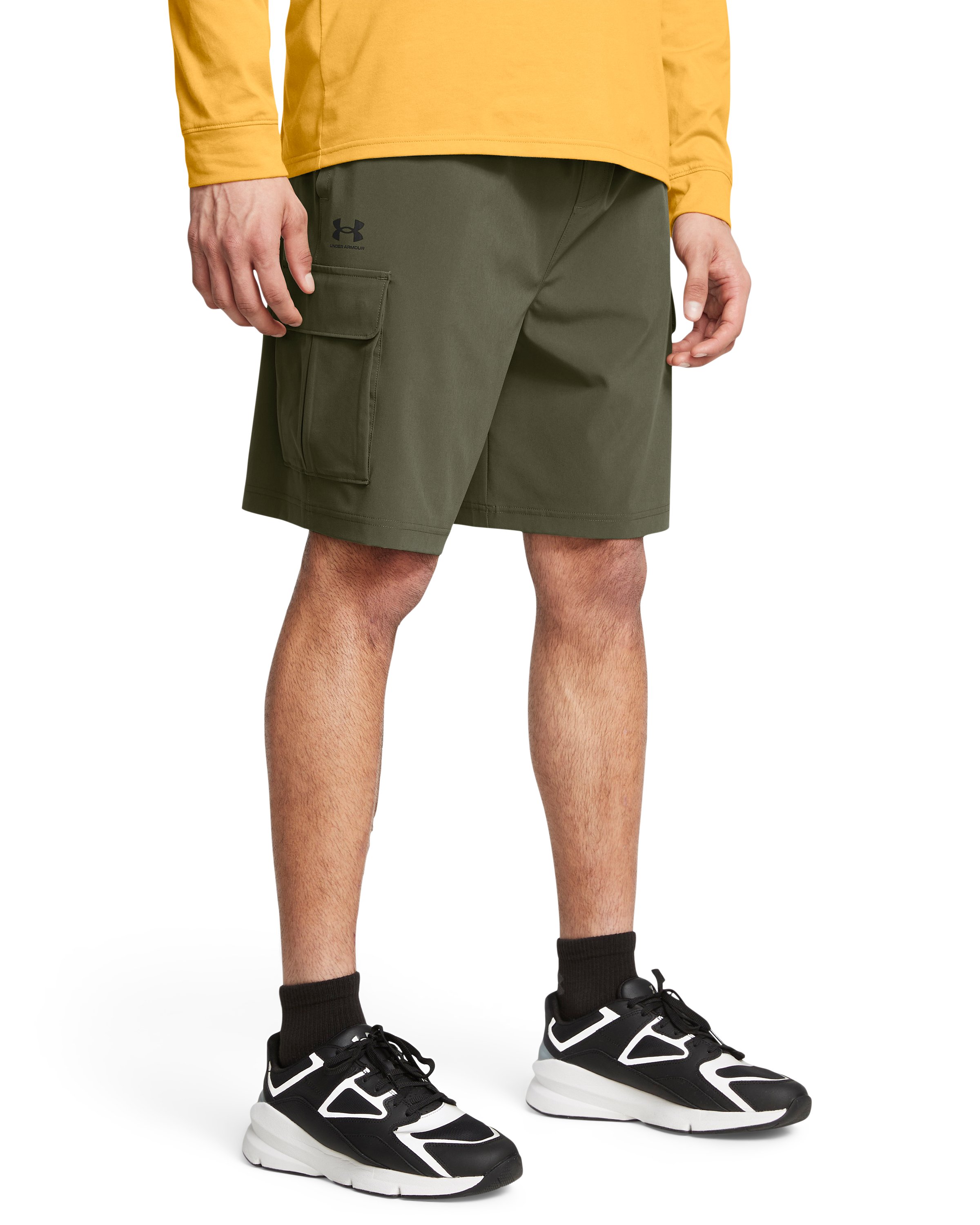 UA Vibe Woven Men's 8 Cargo Shorts 2