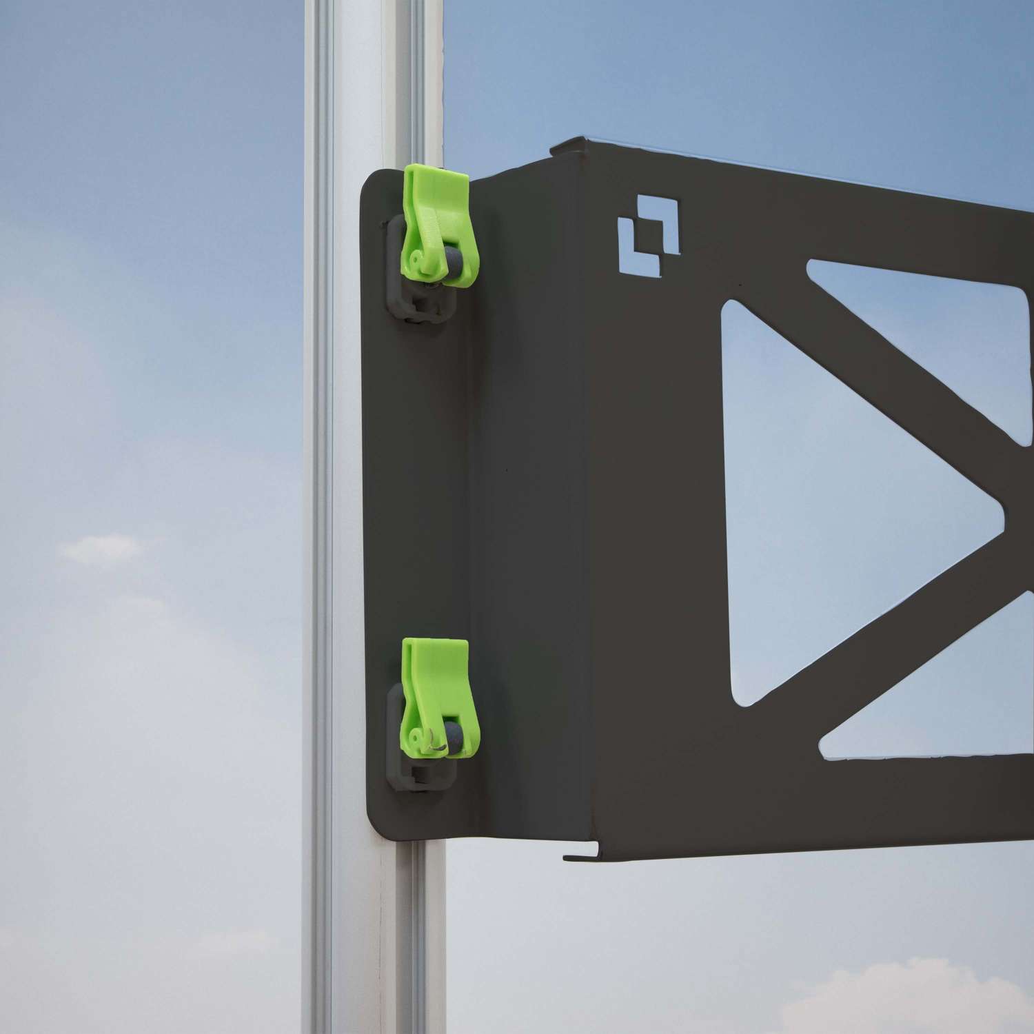 TRIGA® Go TV Mount Kit 2