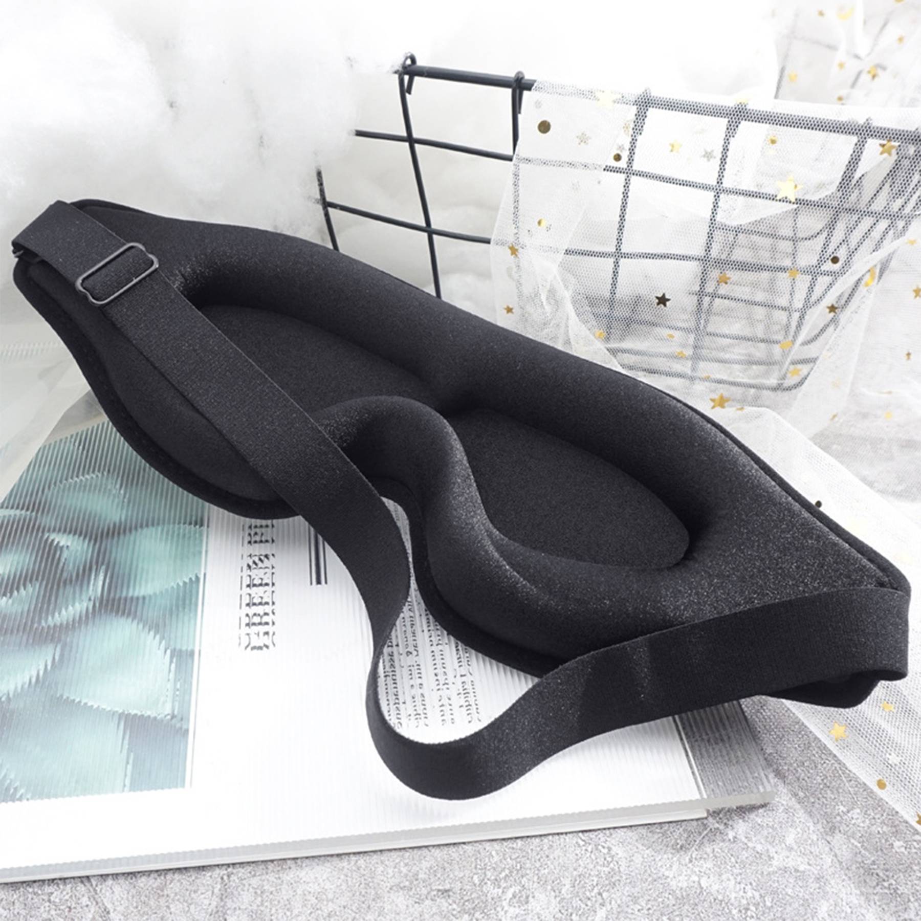 3D light-blocking sleep eye mask 6