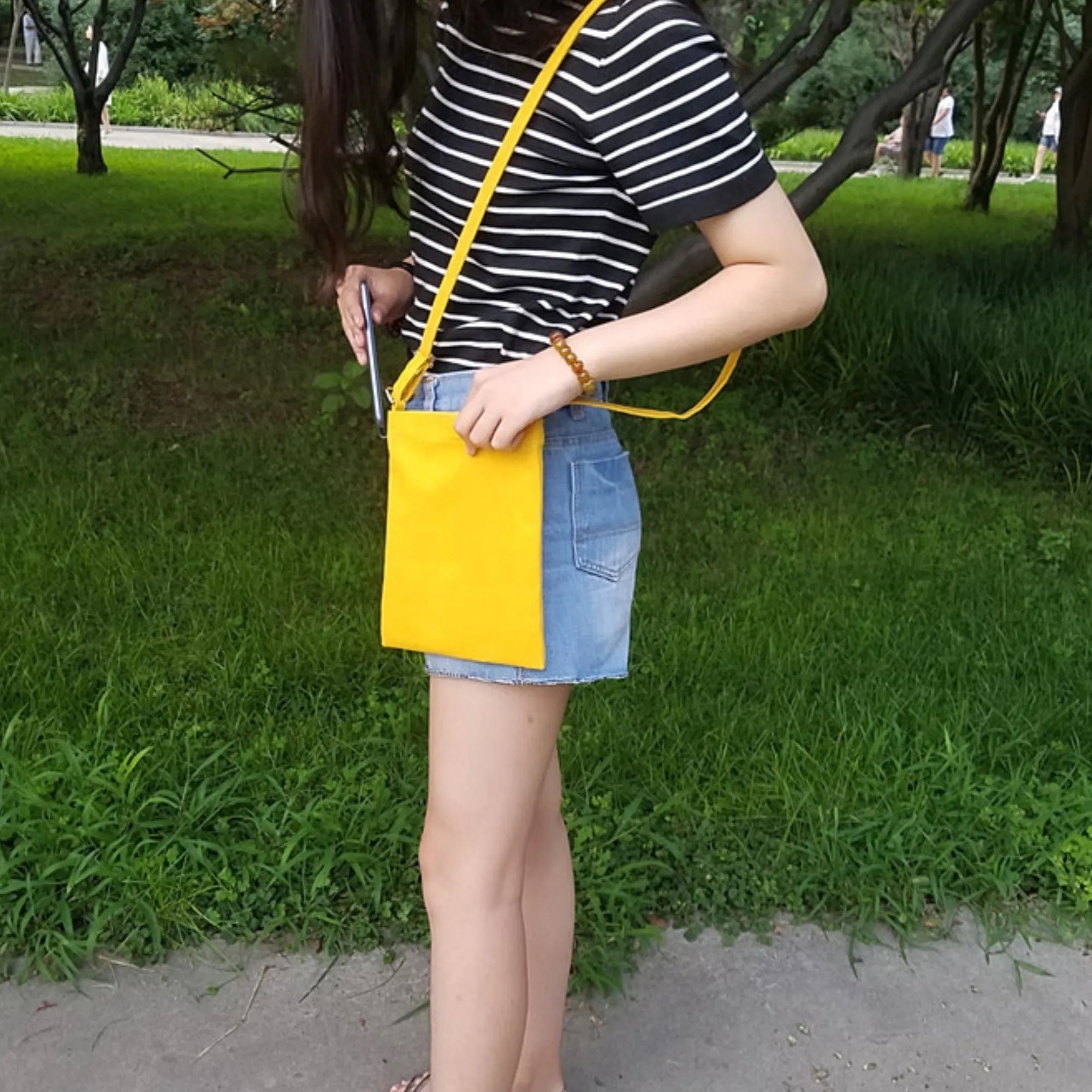 Mini Canvas Shoulder Bag Phone Pouchs With Adjustable Strap 3