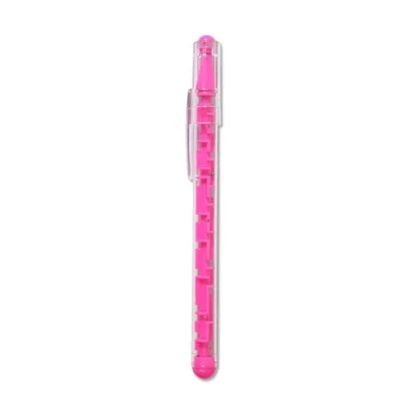 Maze pen 2