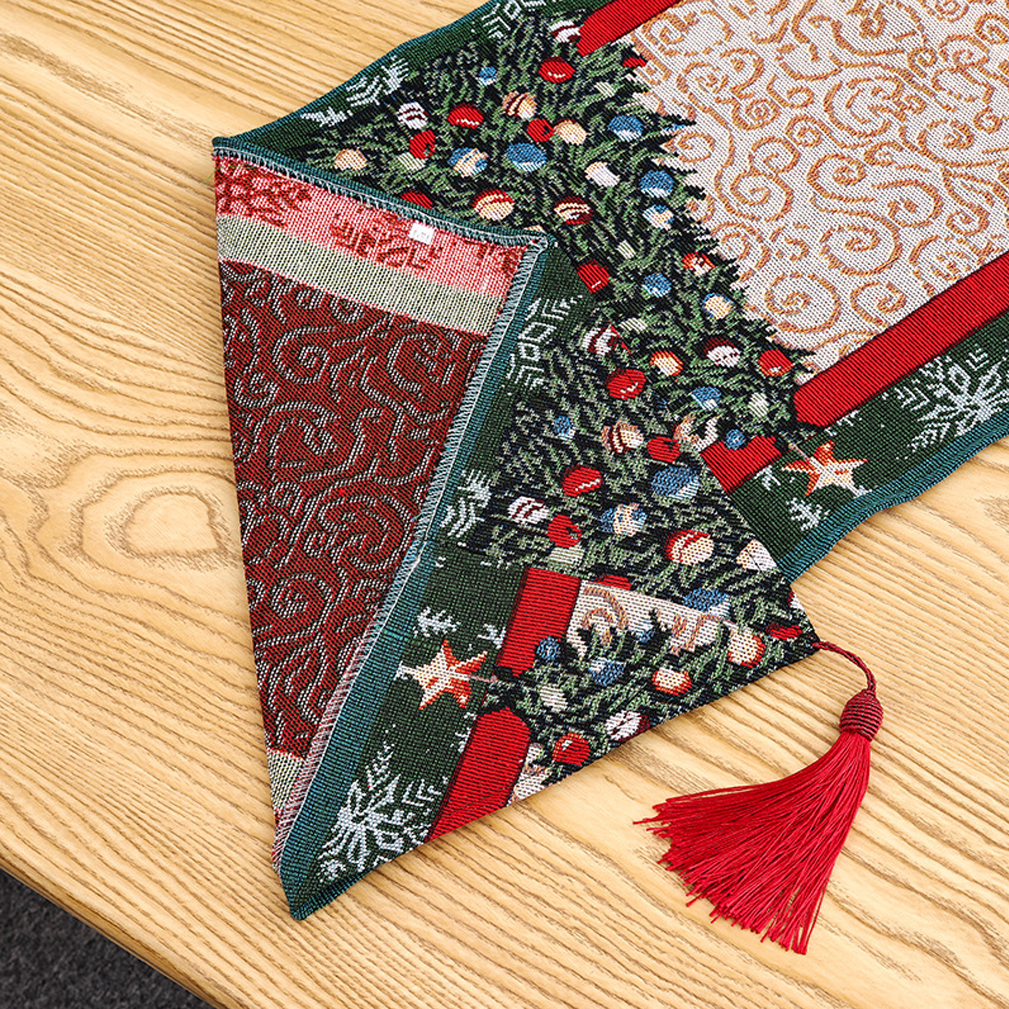 Christmas Snowflake Holiday Table Runner 15