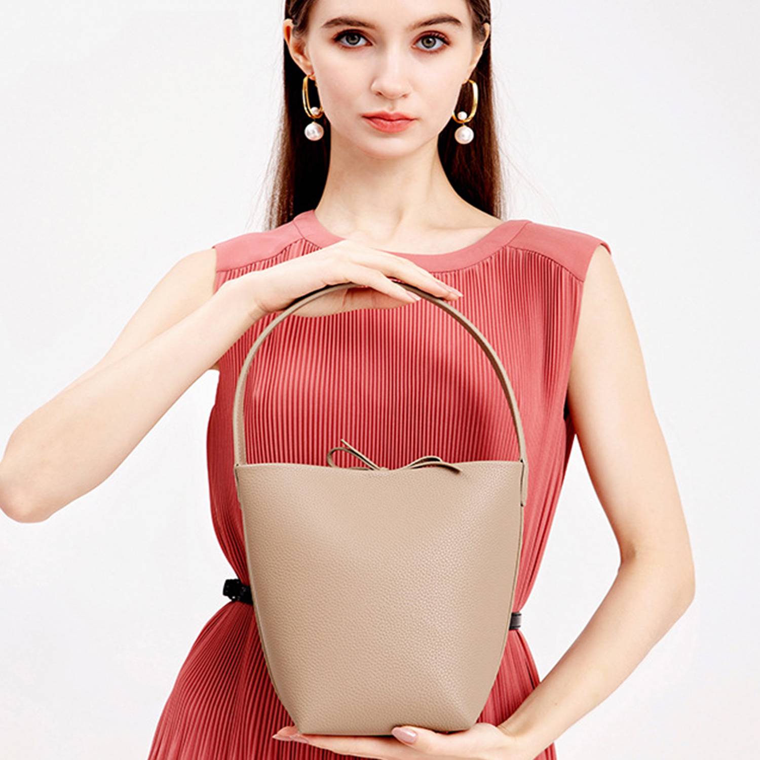 Niche Light Luxury Bucket Tote Bag 4