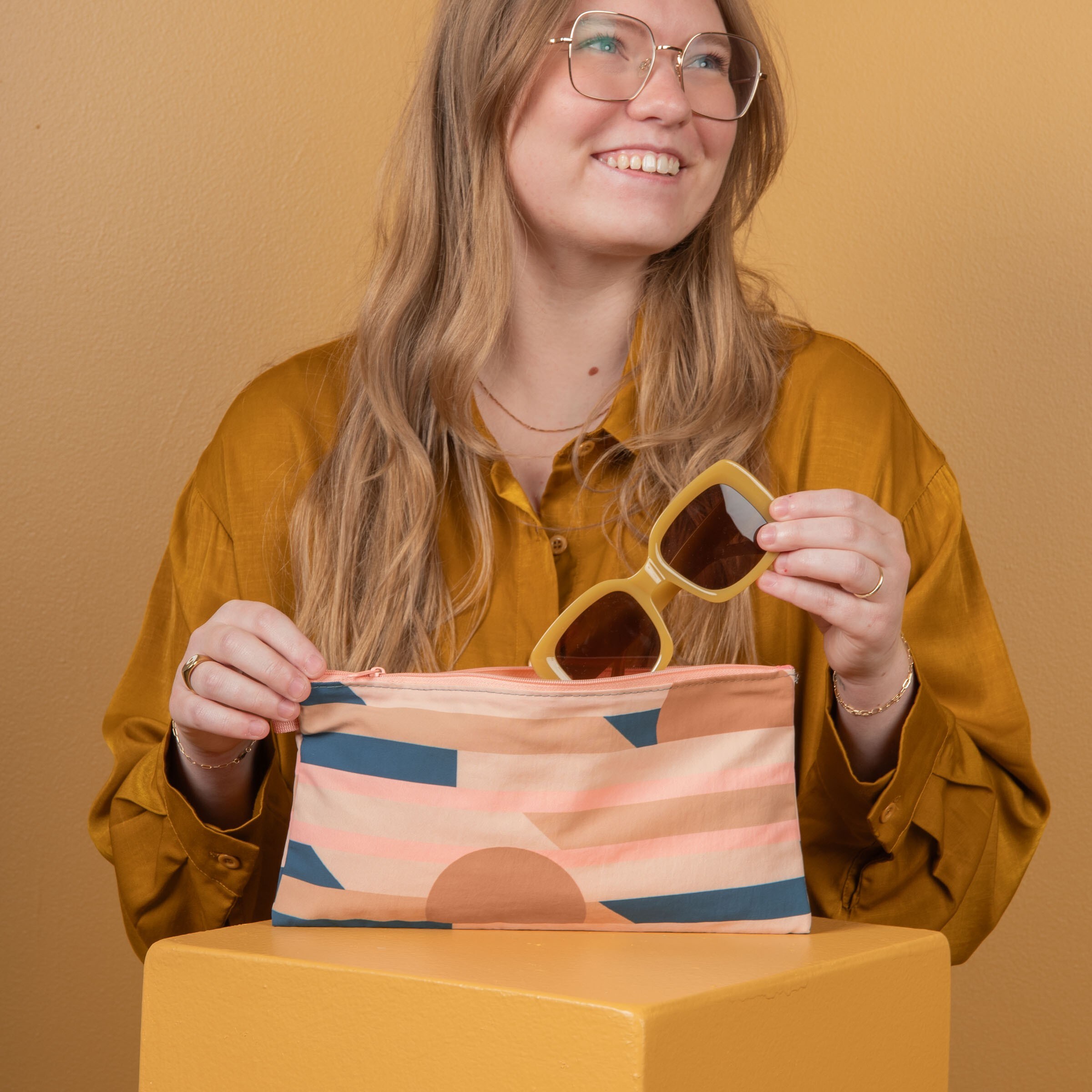 ALL THE THINGS POUCH - 4CP NYLON