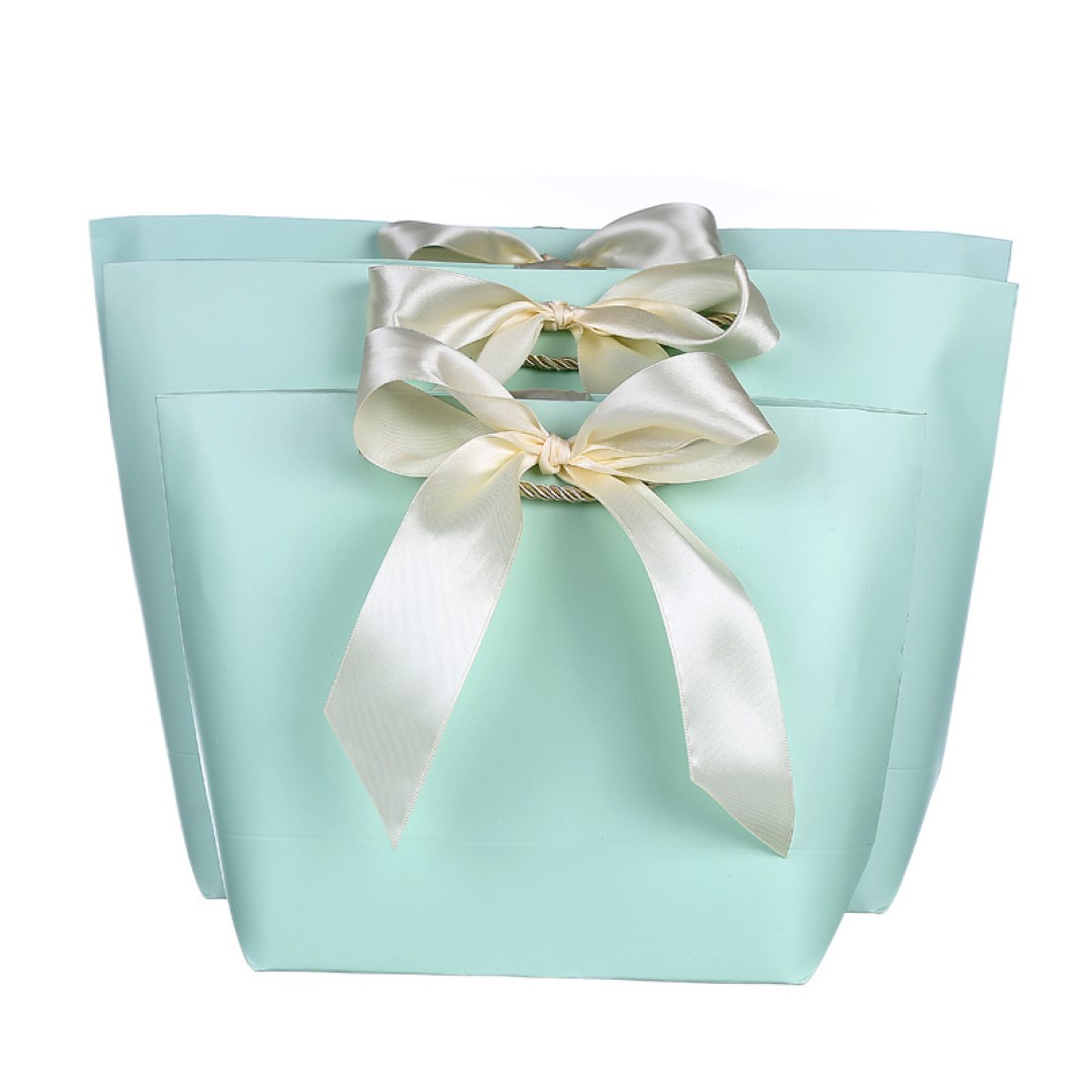 Ribbon gift box 3