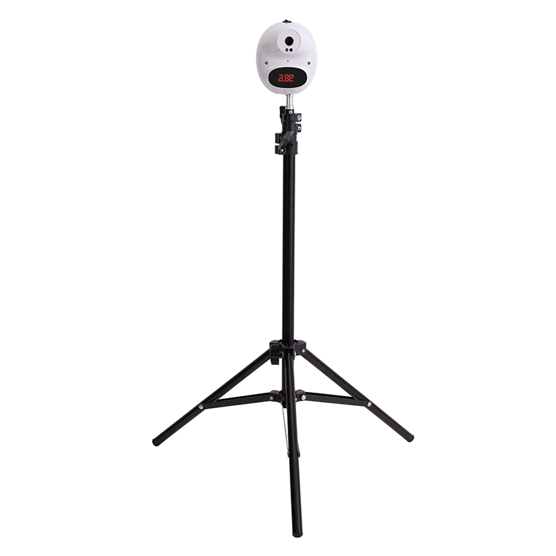 Eagle 5 ft. Collapsible Tripod Stand 9