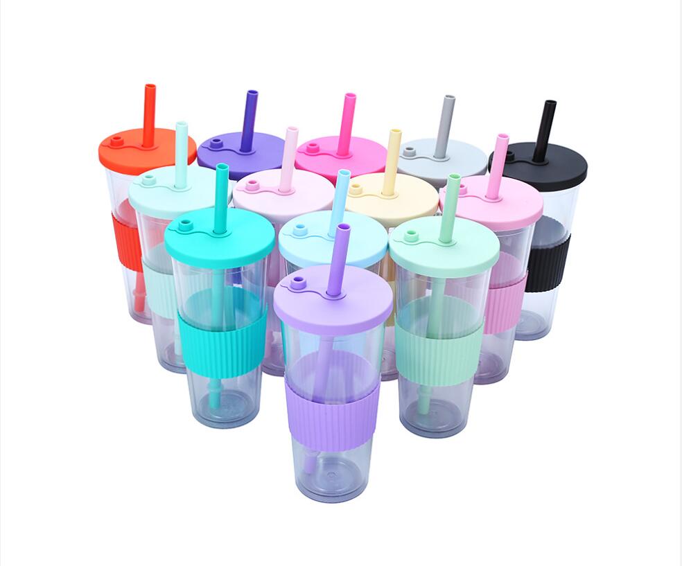 24oz Plastic Cups with Straw 2