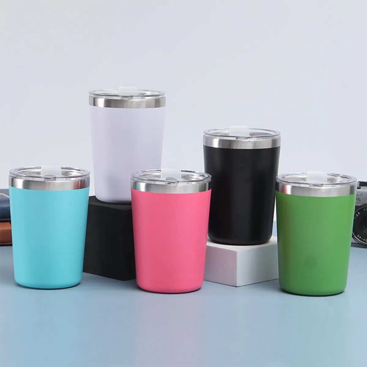 Portable Stackable Vacuum Insulated Tumblers With Clear Lid 1