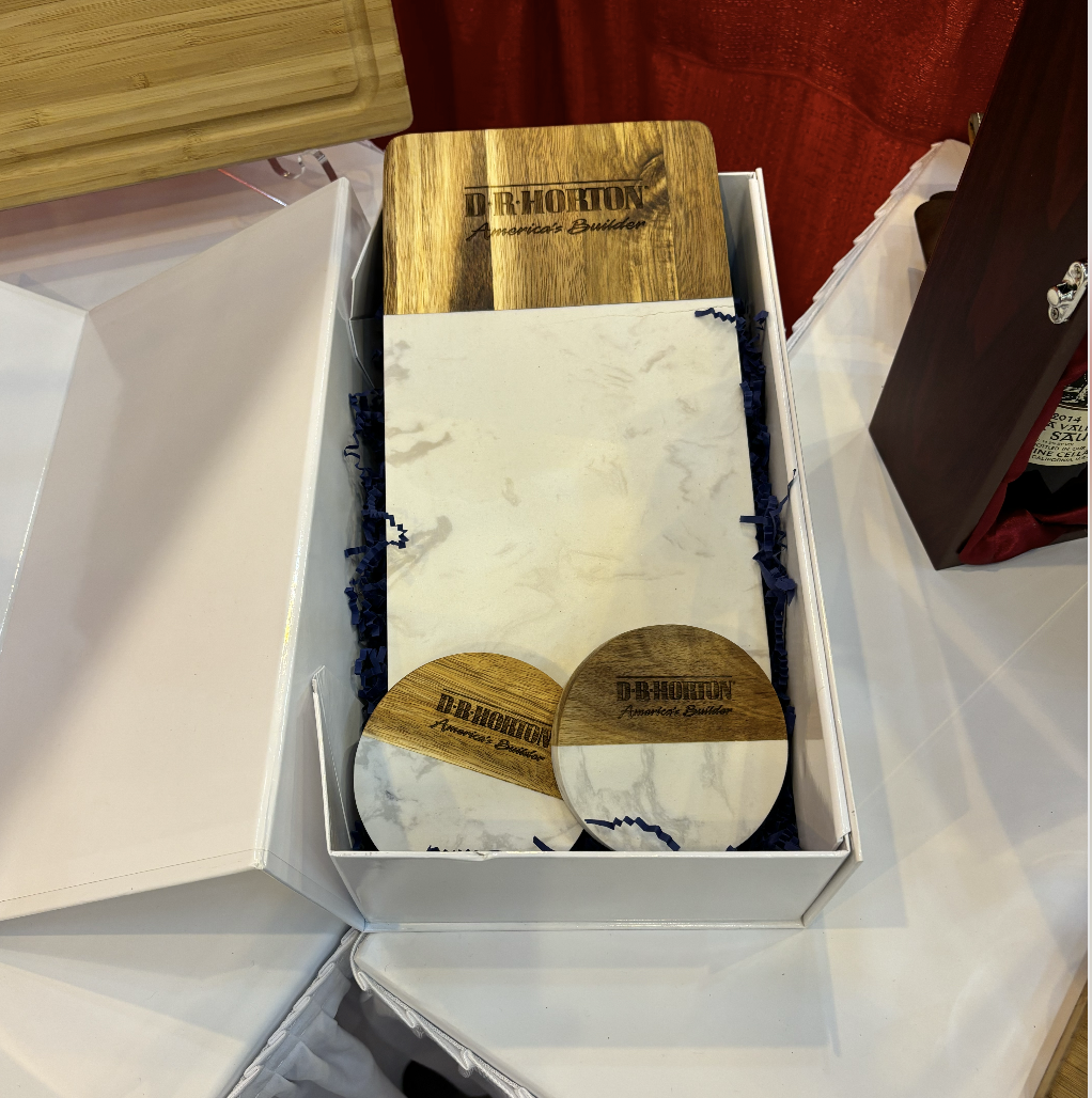 Custom Marble & Acacia Cutting Board & Coaster 1