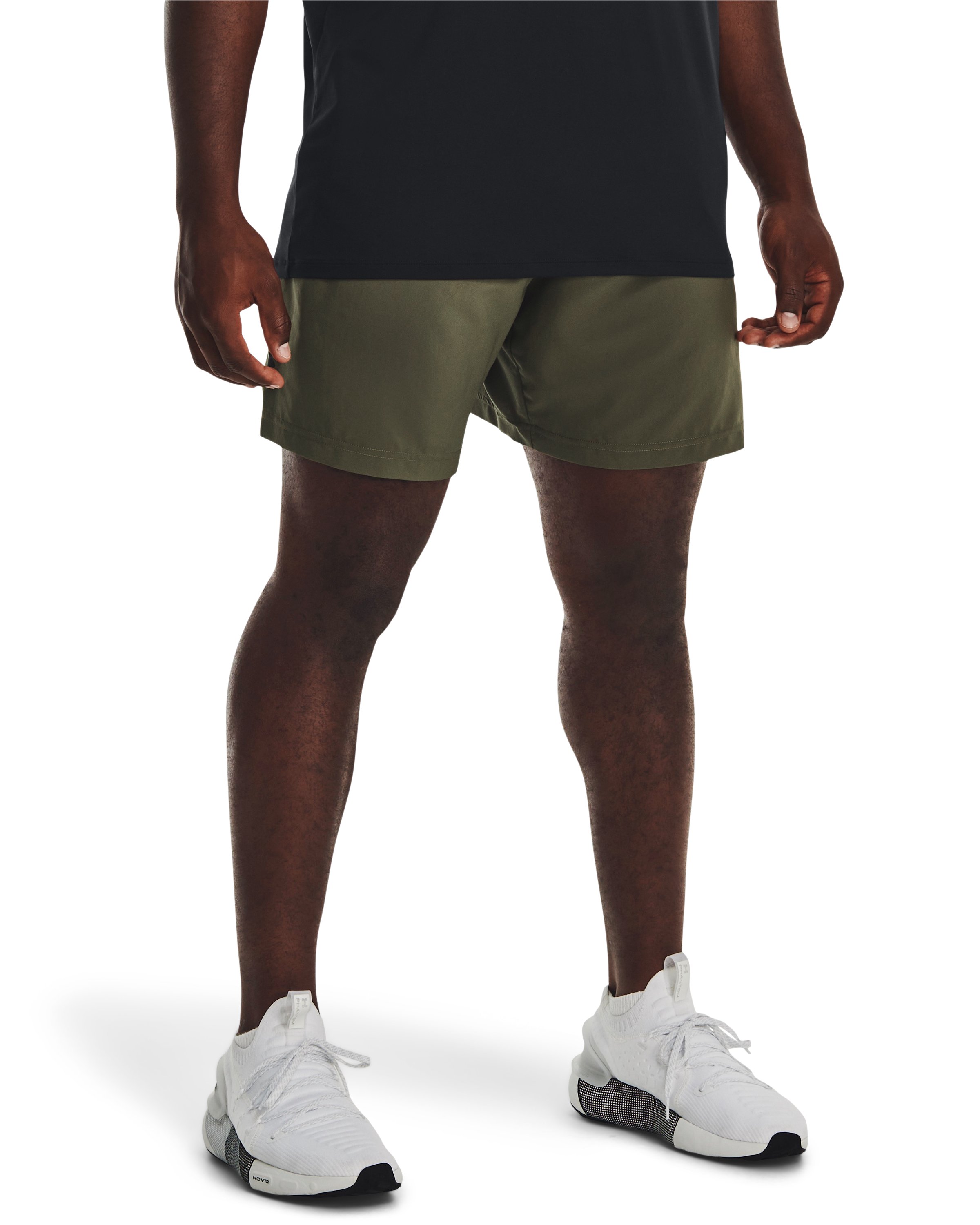 UA Woven Men's 7 Shorts 3