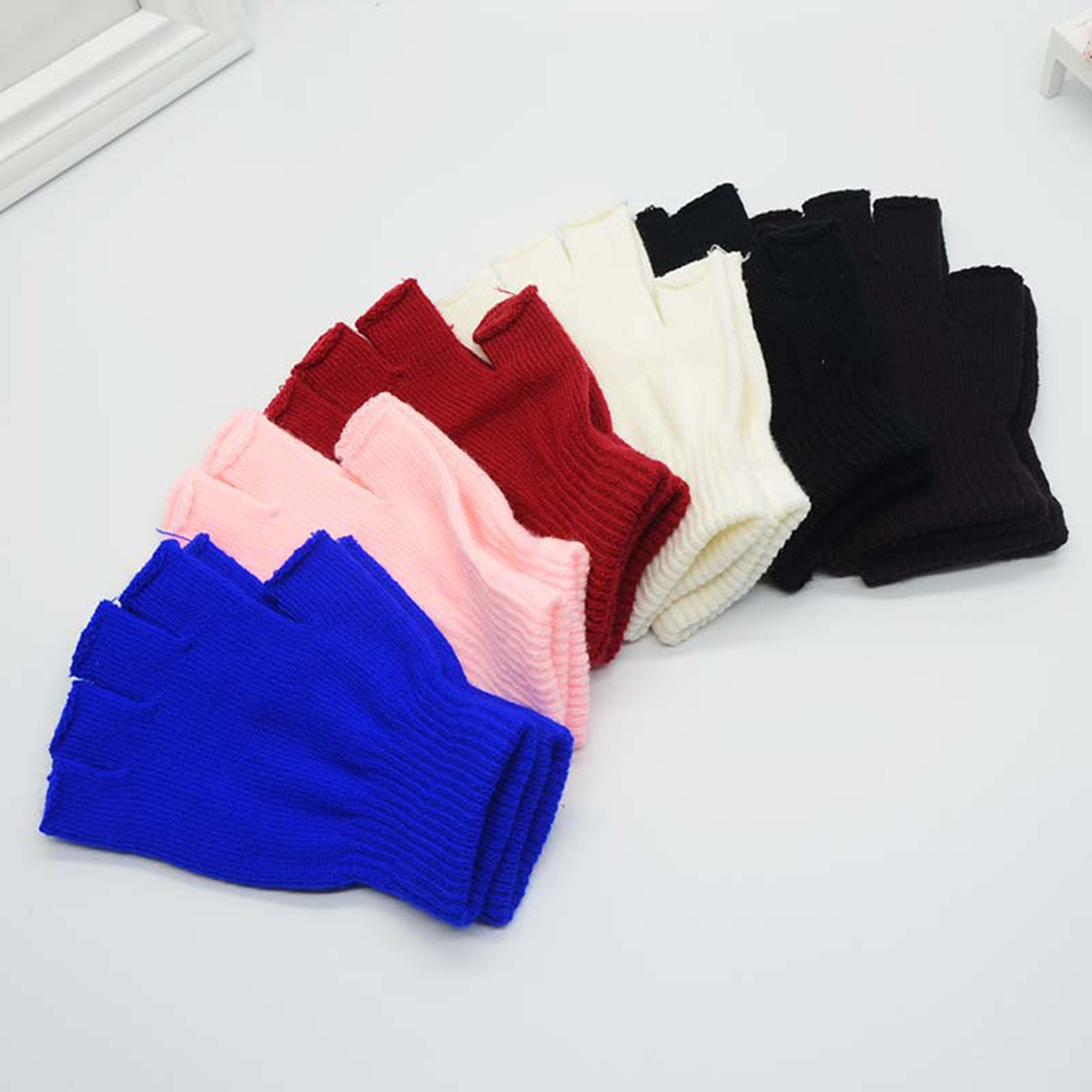 Half-Finger Knitted Fingerless Gloves 2