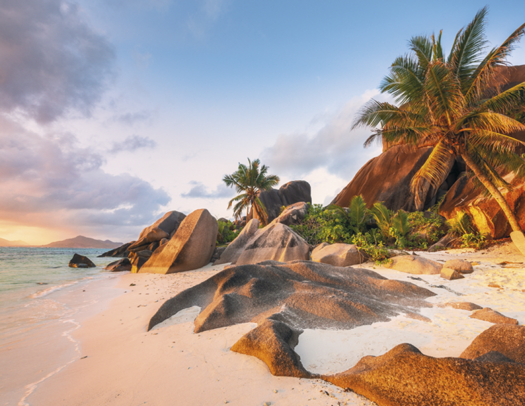 Good Value™ Beach Paradise - Stapled Calendar