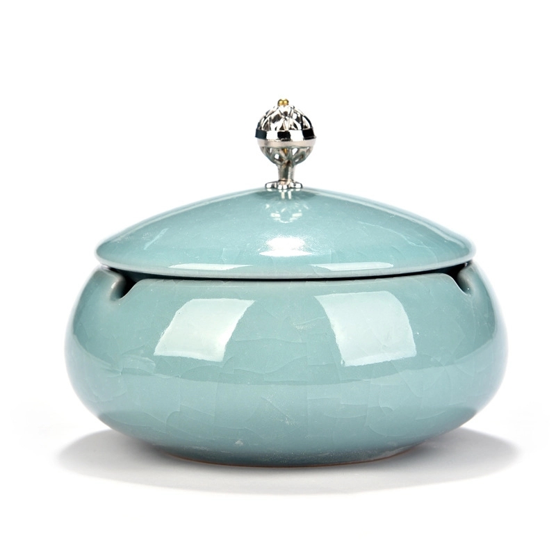 Custom Handmade Ceramic Ashtray With Lid 4