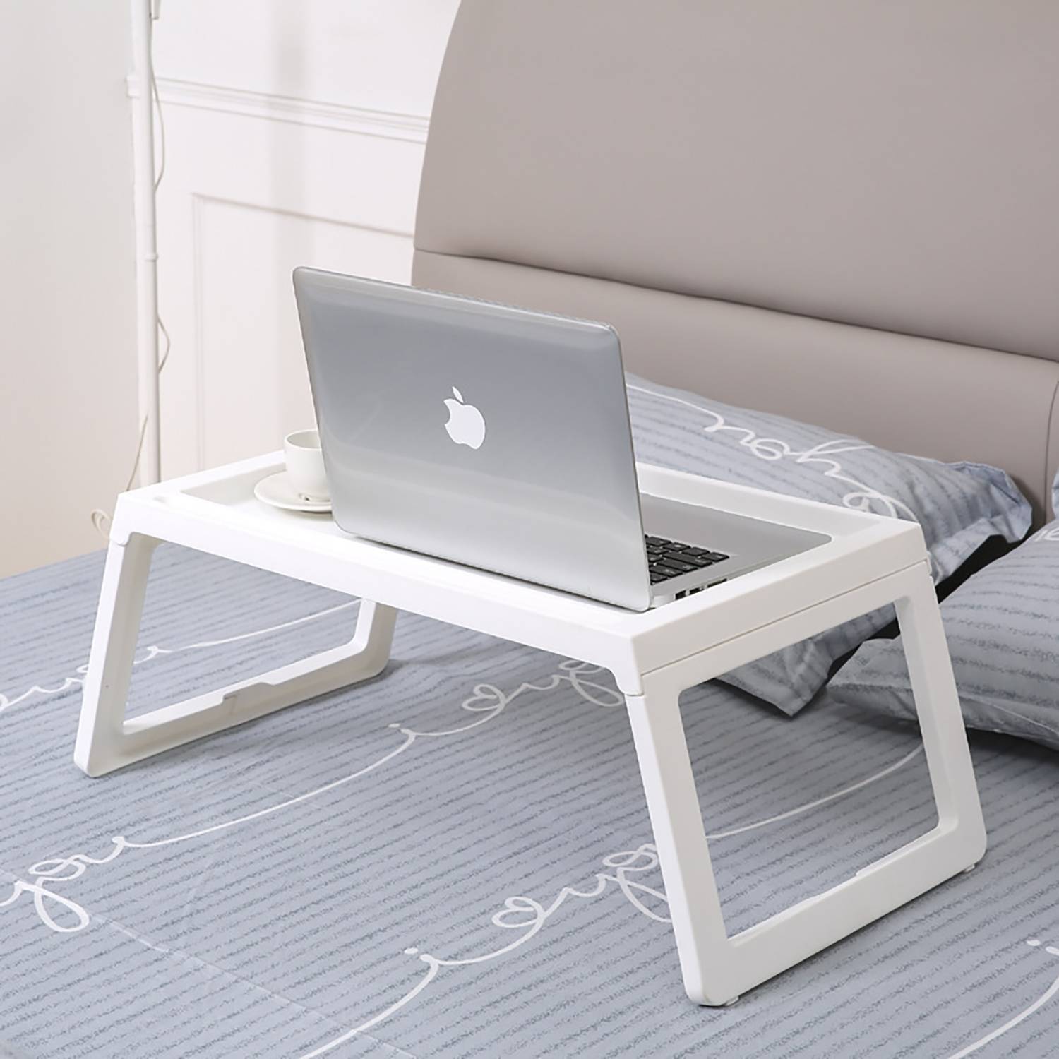 Foldable Laptop Table – Lightweight & Bed-Friendly Design 7
