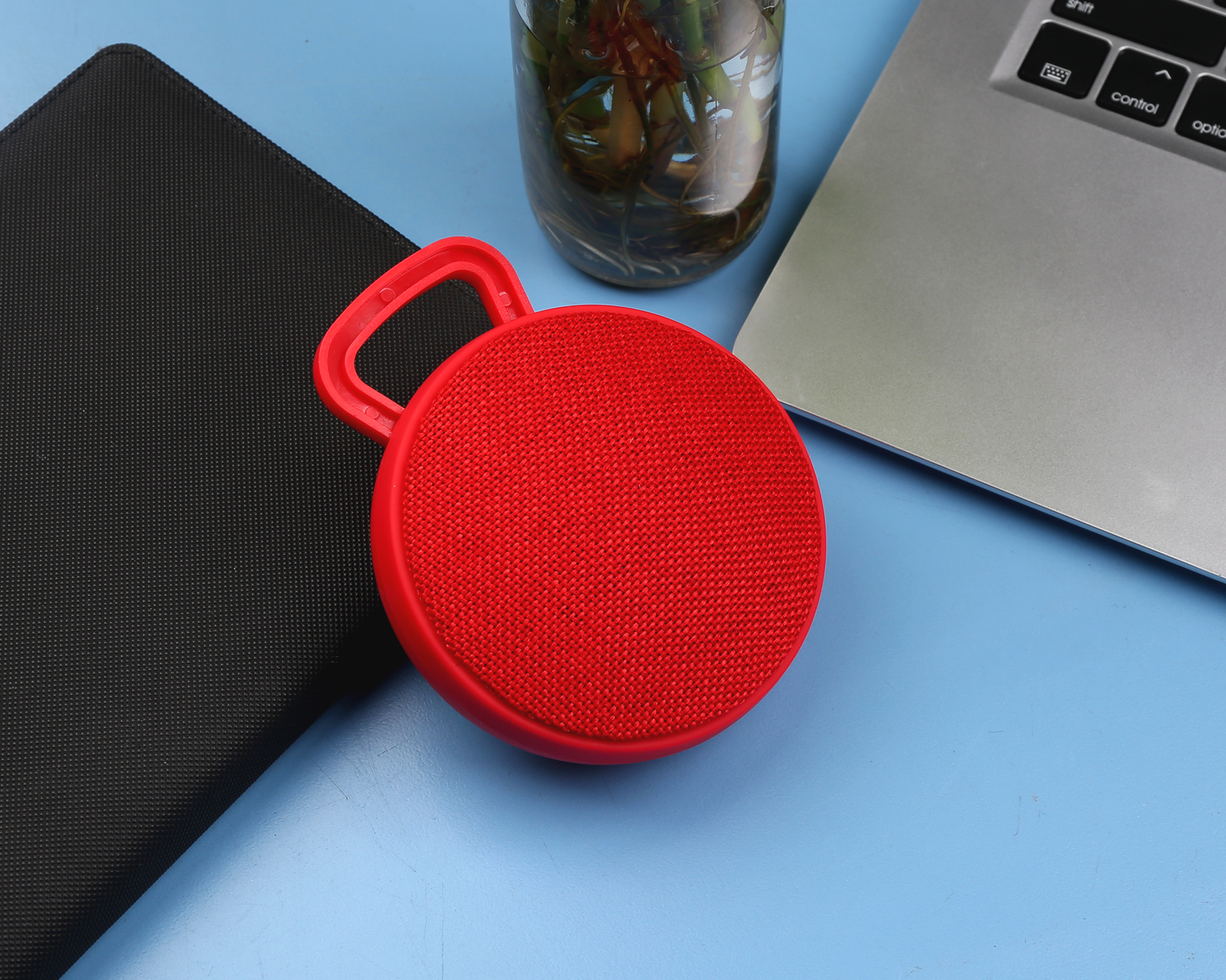 Round Fabric Wireless Bluetooth Speaker with Carabiner 4