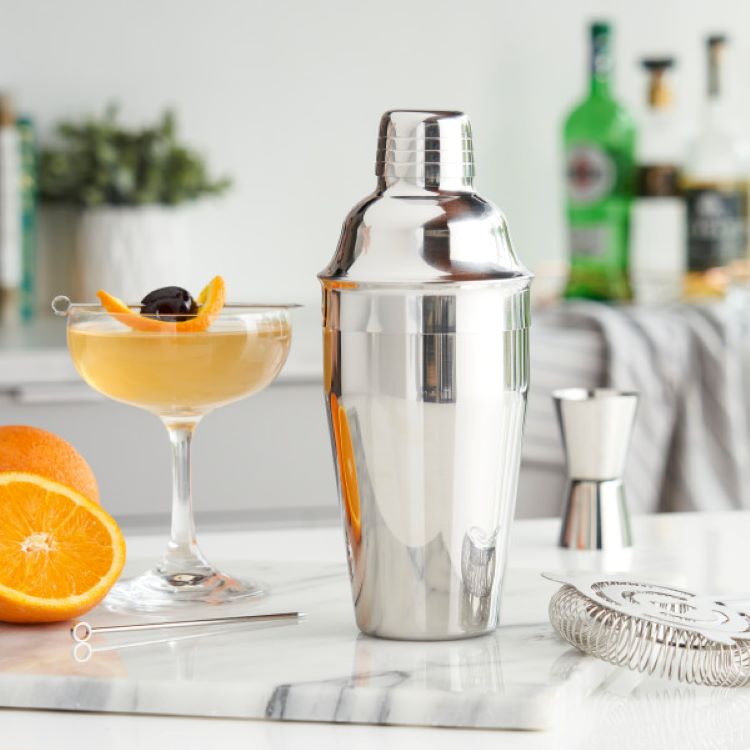 True® Contour™ 18oz Cocktail Shaker 8