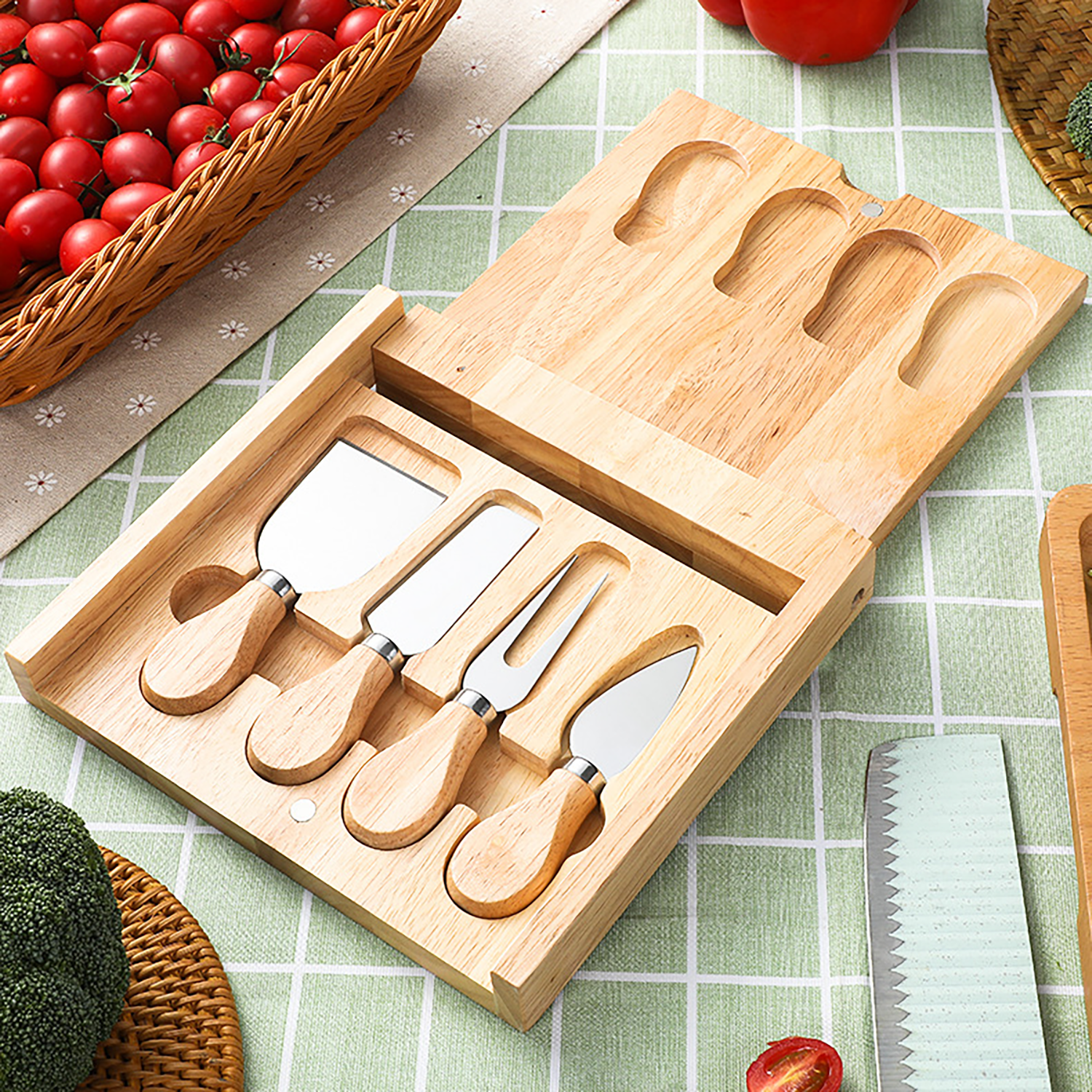 Rubberwood Cutting Board Cheese Knife Set 4-Piece 5