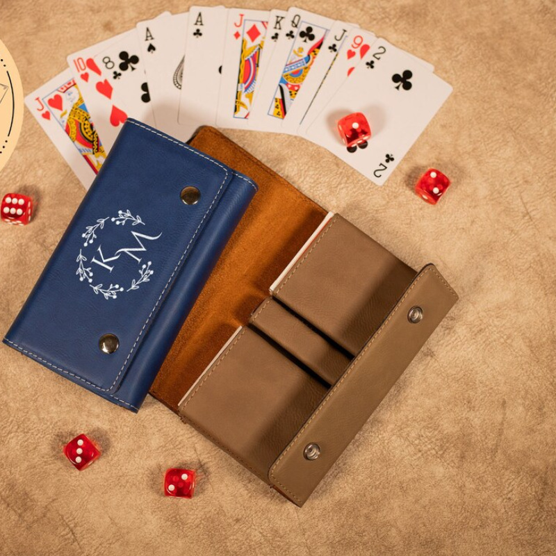 Leatherette Card and Dice SetsInchades 2 Decks af Cards & 5 1