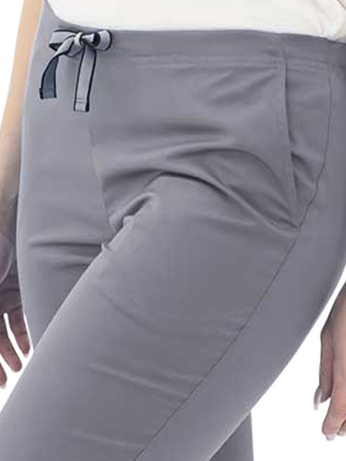 Meta Scrubs - Women's 3-Pocket Front Flat Cargo Pant 3