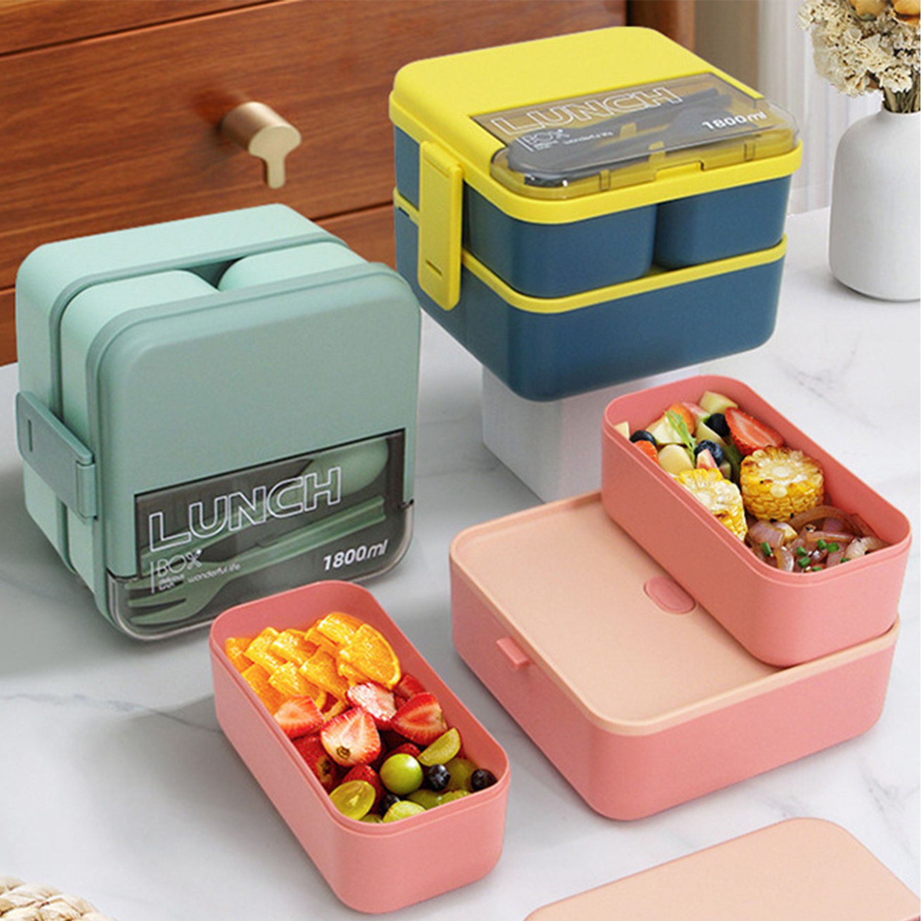 2-Layer Separable Lunch Box With Cutlery 4